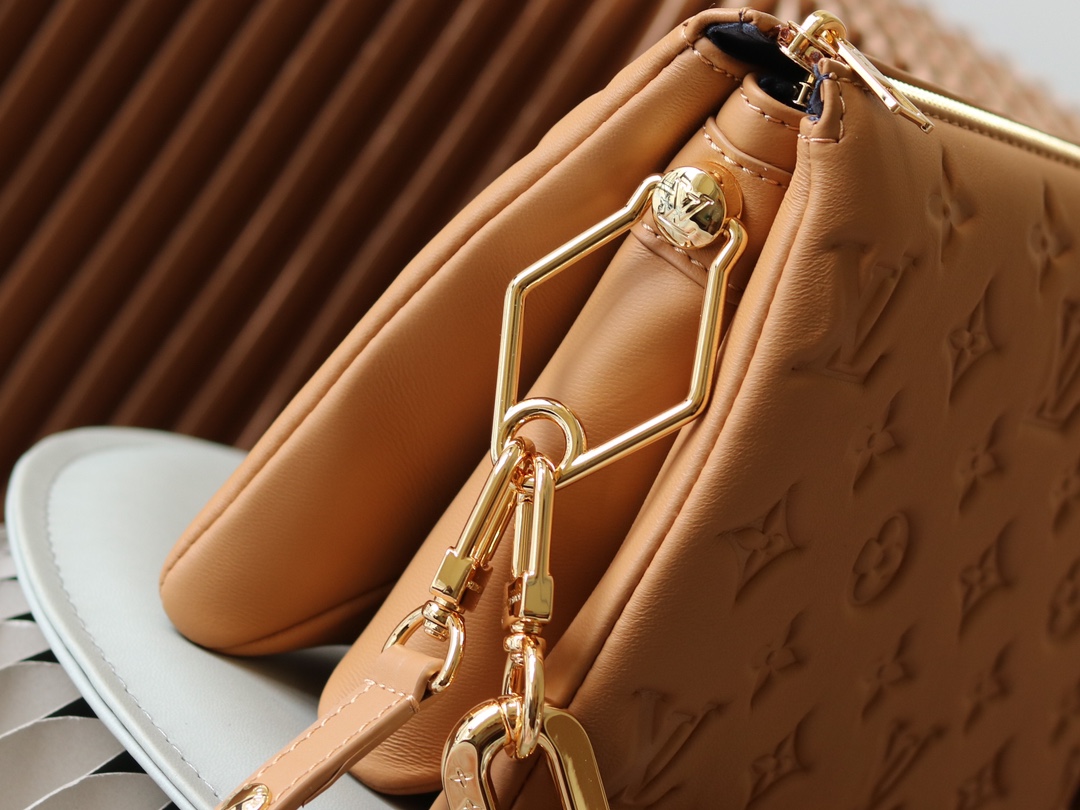 Louis Vuitton Coussin BB Monogram Embossed Lambskin Handbag - Image 7
