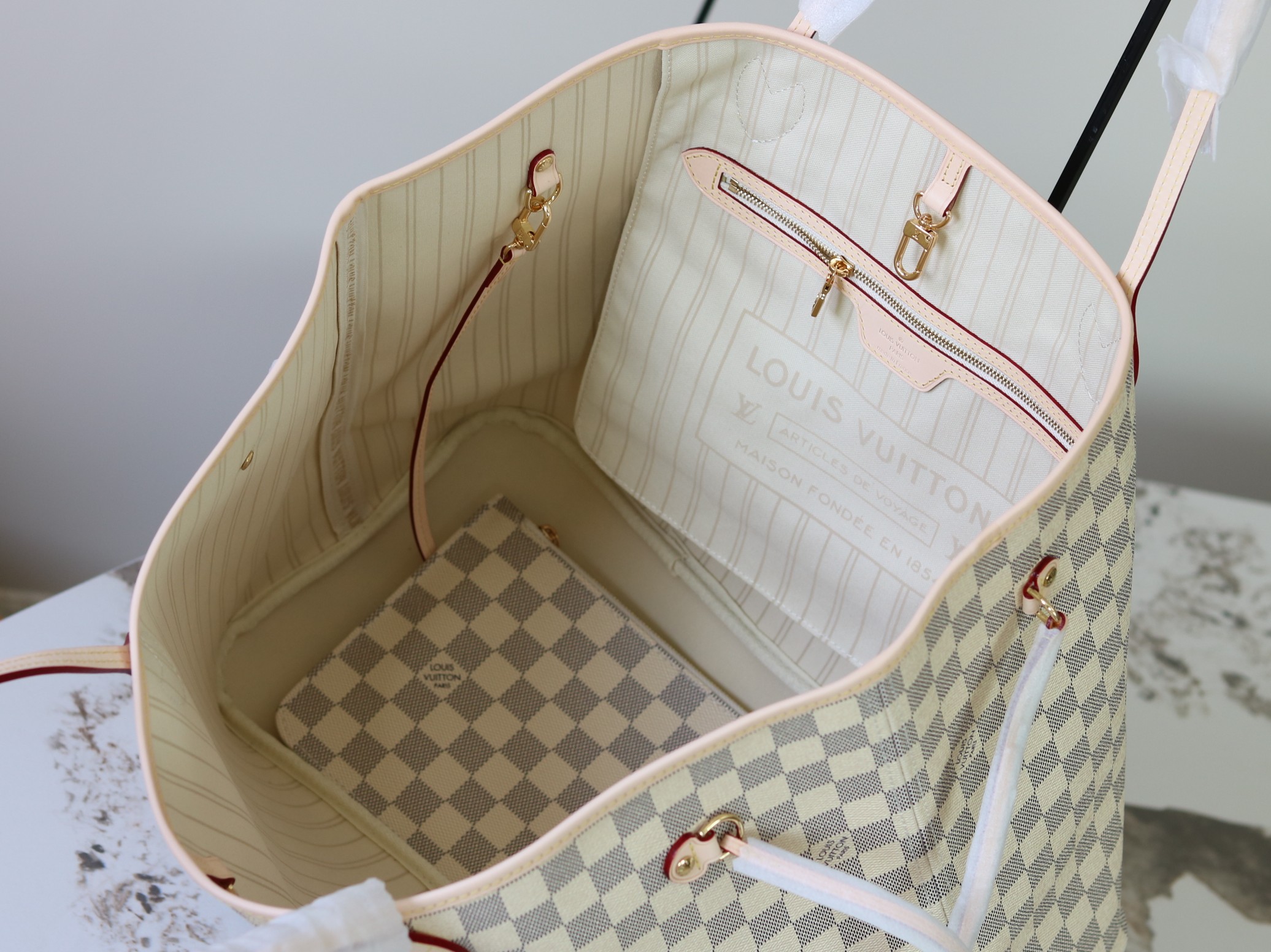 Louis Vuitton Neverfull Large Tote Bag in Damier Azur Canvas - Image 7