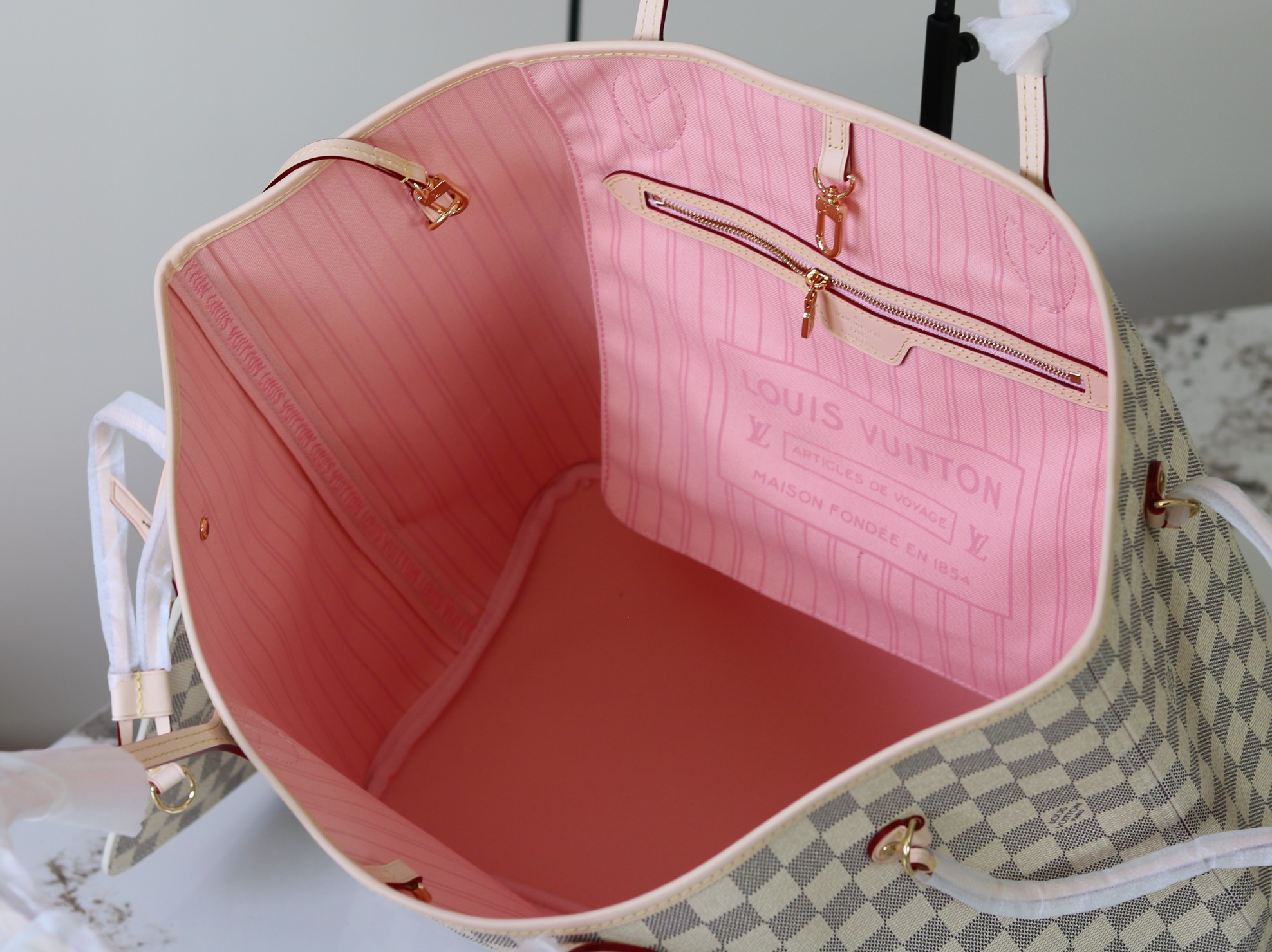 Louis Vuitton Neverfull Large Tote Bag in Damier Azur Canvas - Image 7