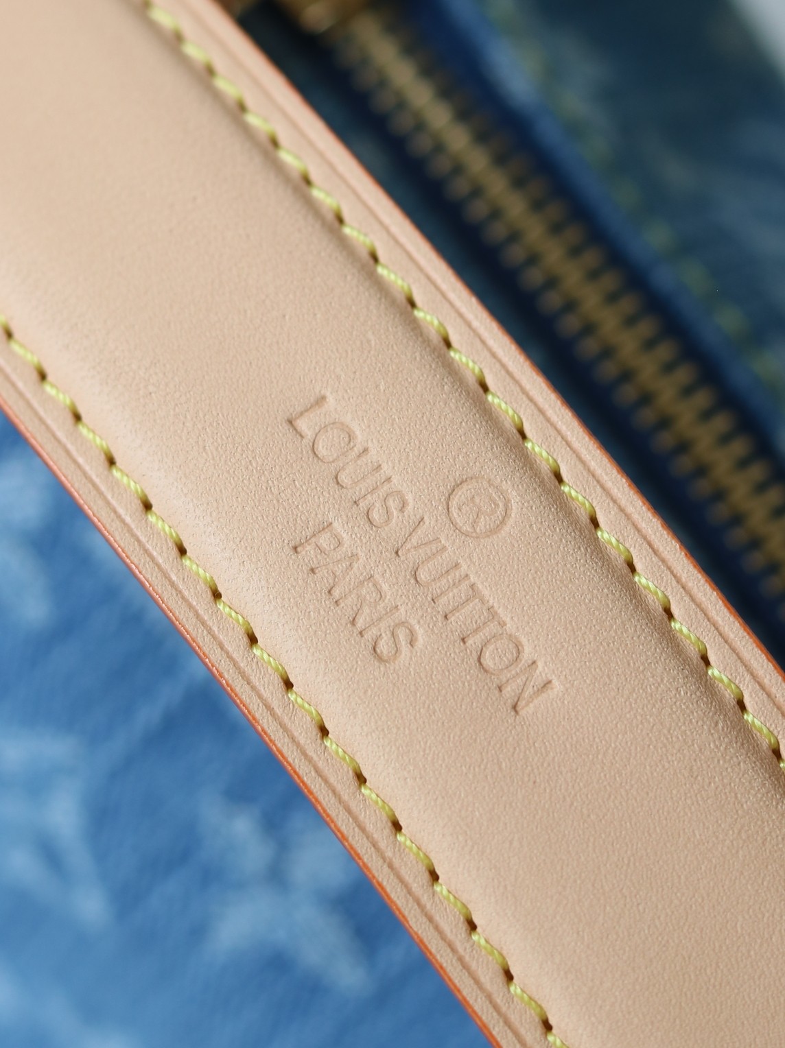 Louis Vuitton Side Trunk Medium Bag in Denim Rendez-Vous - Image 7