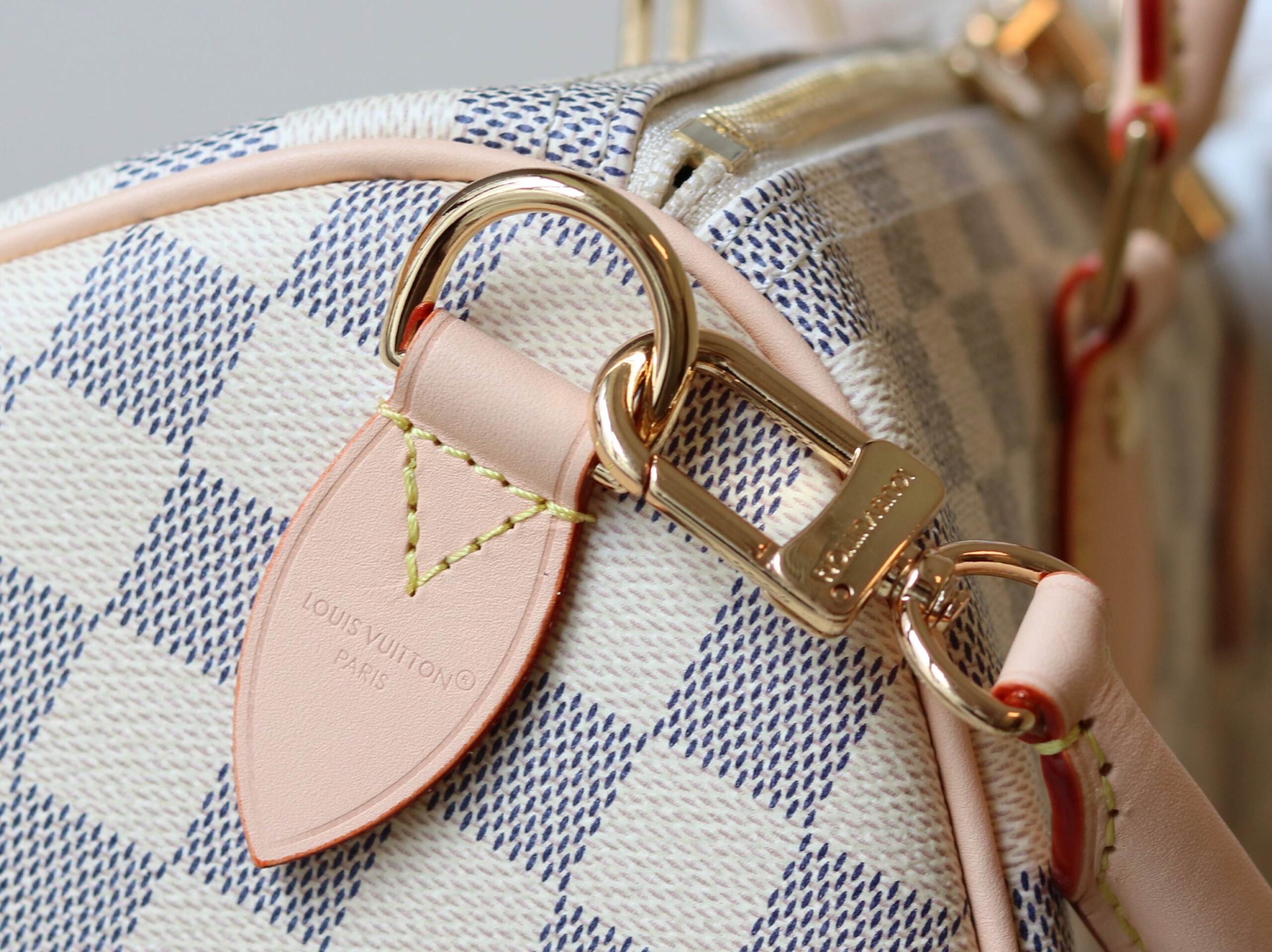 Louis Vuitton Speedy Bandoulière 30 Handbag in Damier Azur Canvas - Image 7