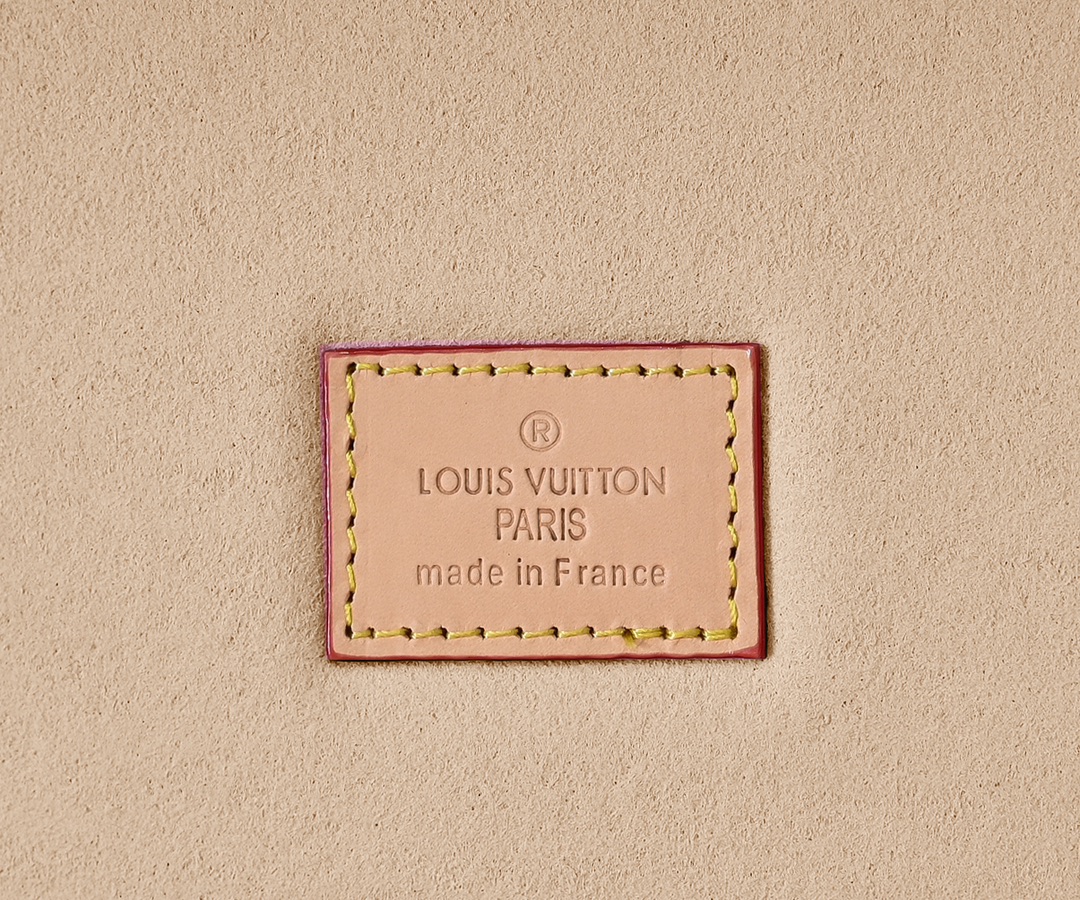 Louis Vuitton Monogram Watch and Jewelry Storage Box M20209 - Image 7