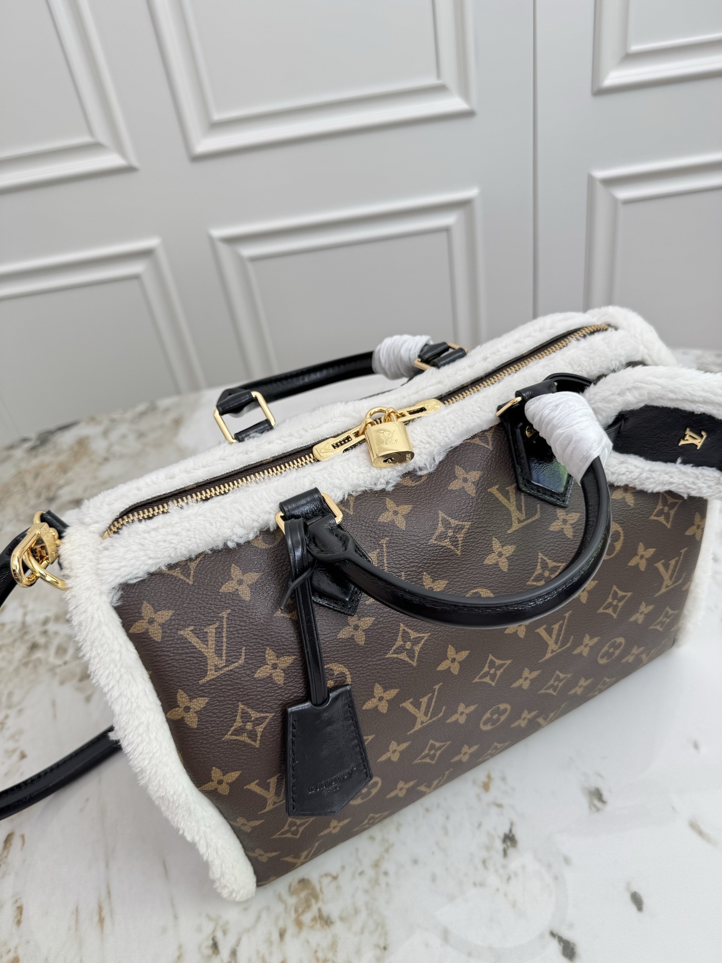 Louis Vuitton Speedy Soft 30 Teddy Handbag - Image 7