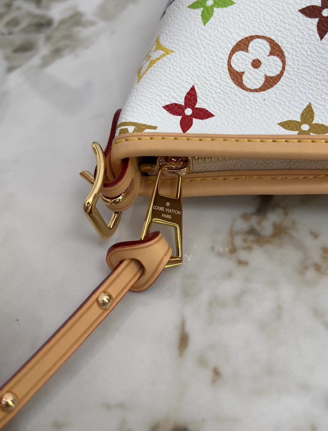 Louis Vuitton x Takashi Murakami Carryall East West Handbag M27578, White Multicolor, Large - Image 7