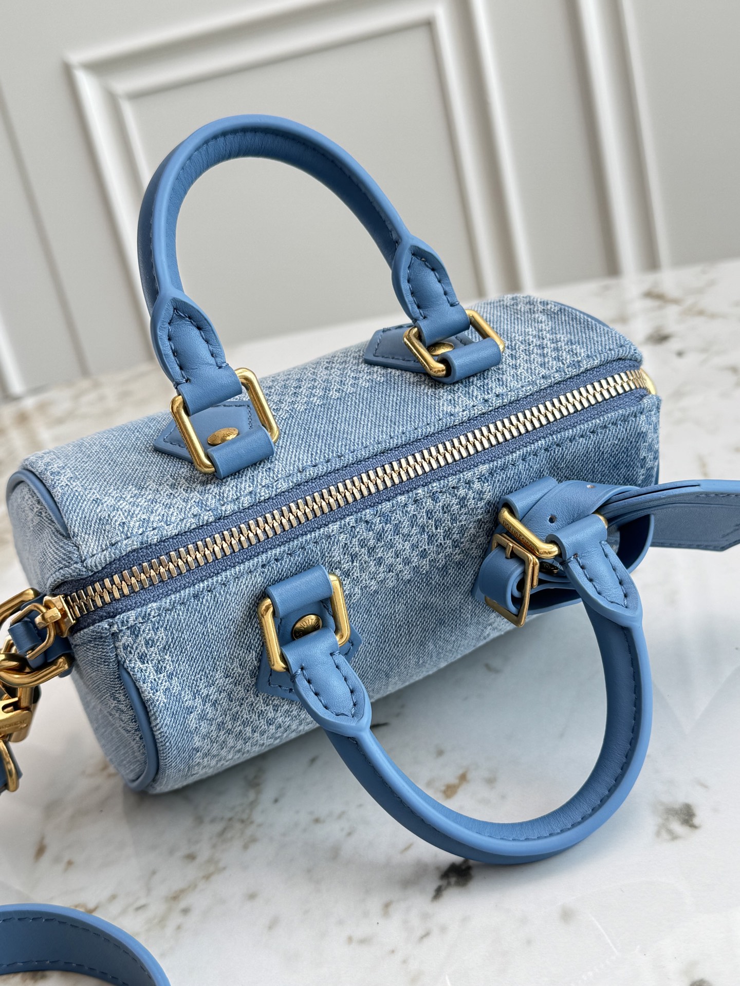Louis Vuitton Speedy 18 Bandoulière Handbag in Damier Denim 3D Canvas - Image 7