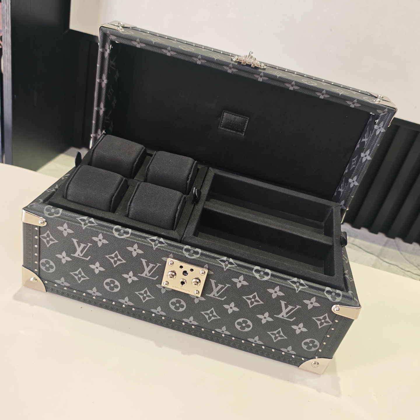 Louis Vuitton Monogram Watch and Jewelry Storage Box M20209 - Image 7