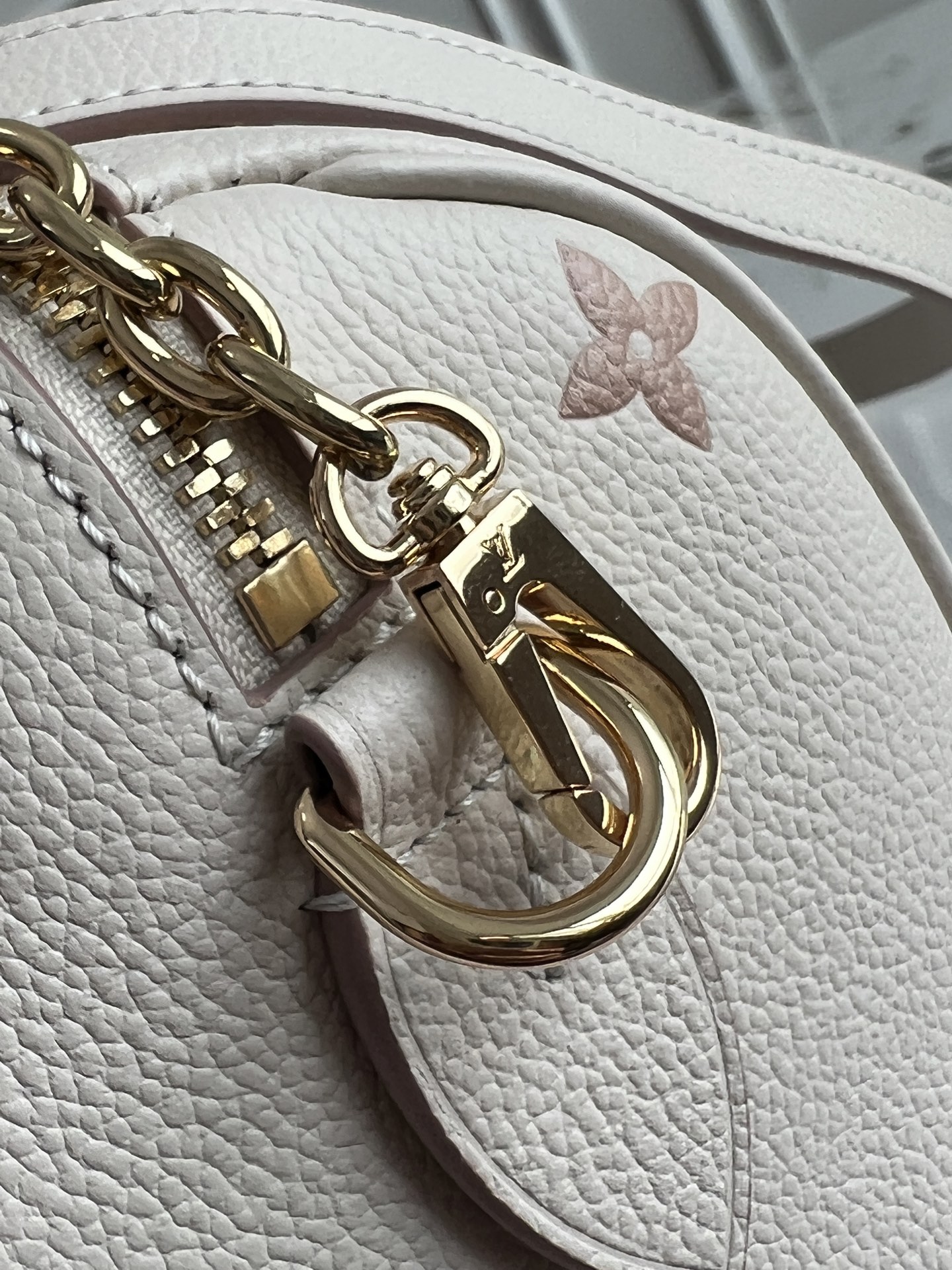 Louis Vuitton Speedy Bandouliere 20 Handbag in Monogram Empreinte Leather - Image 7