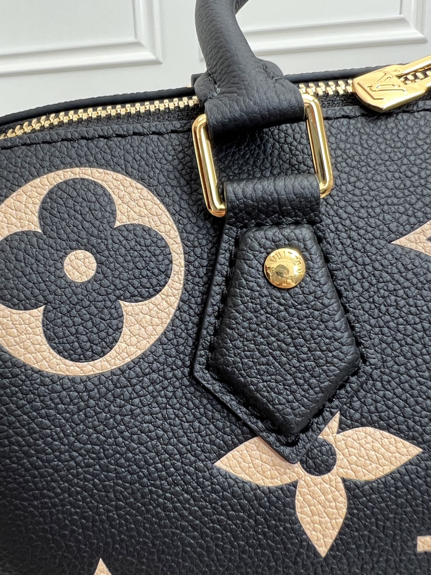 Louis Vuitton Speedy Bandoulière 25 Handbag in Monogram Empreinte Leather - Image 7