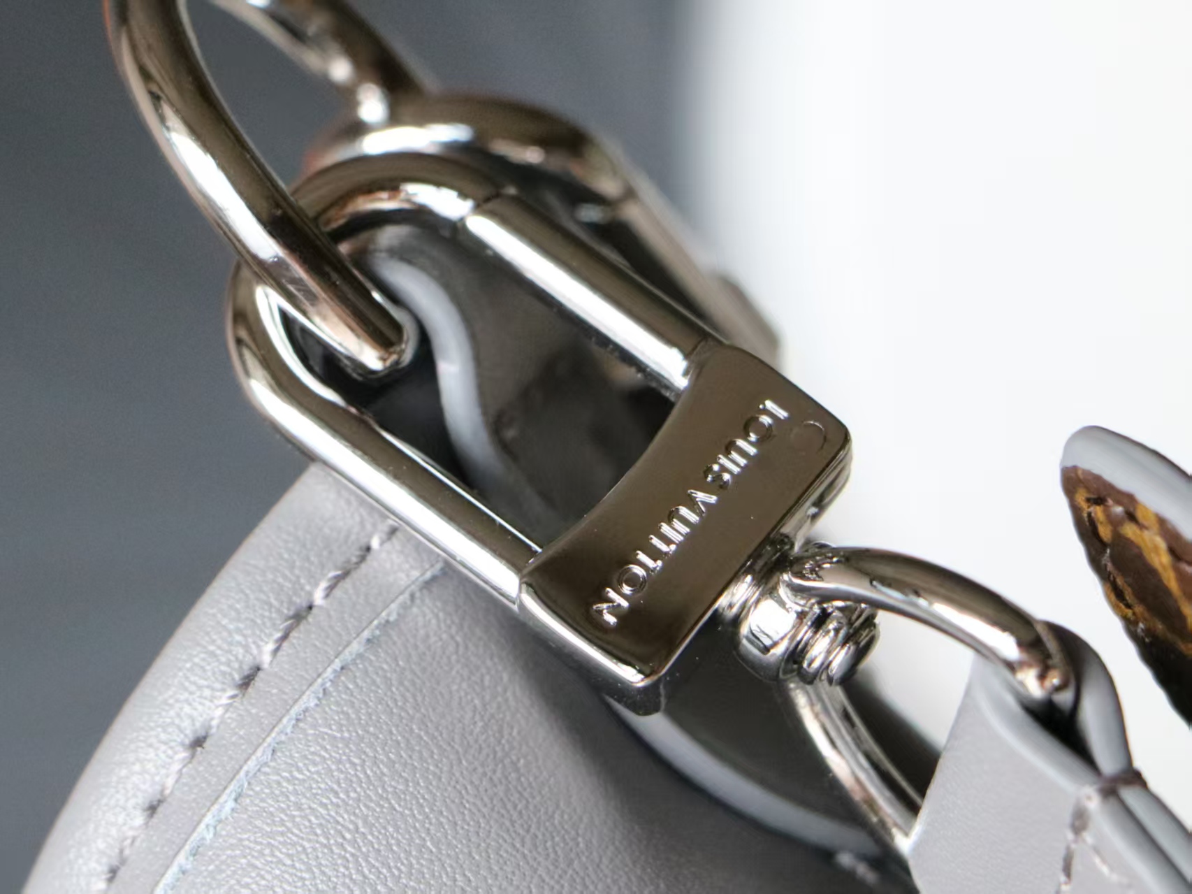 Louis Vuitton CarryAll Cargo Small Handbag - Image 7