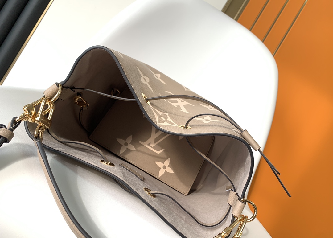 Louis Vuitton NeoNoé Medium Bucket Bag - Image 7