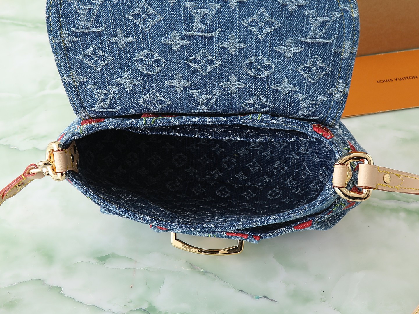 Louis Vuitton x Murakami Sunset Crossbody Bag M13680 - Image 8
