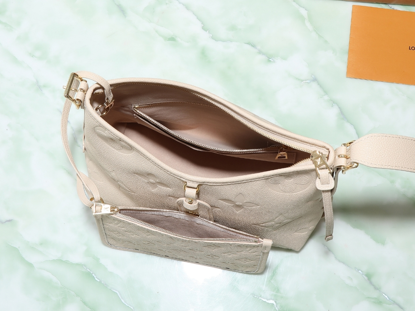 Louis Vuitton CarryAll Beige Leather Tote Bag - Image 8