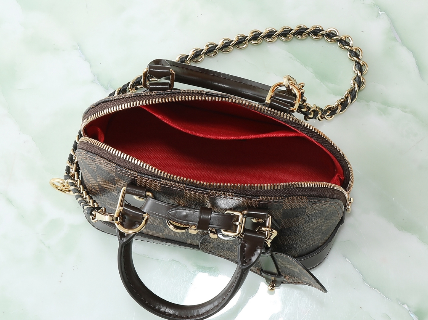 Alma Mini M14339 Leather Chain-Detail Handbag - Image 8