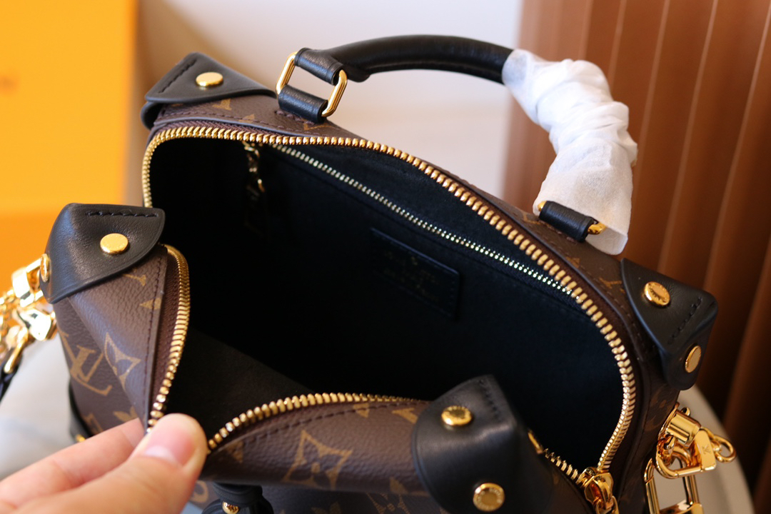 Louis Vuitton Petite Malle Souple Crossbody Bag M45531 / M45571 - Image 8