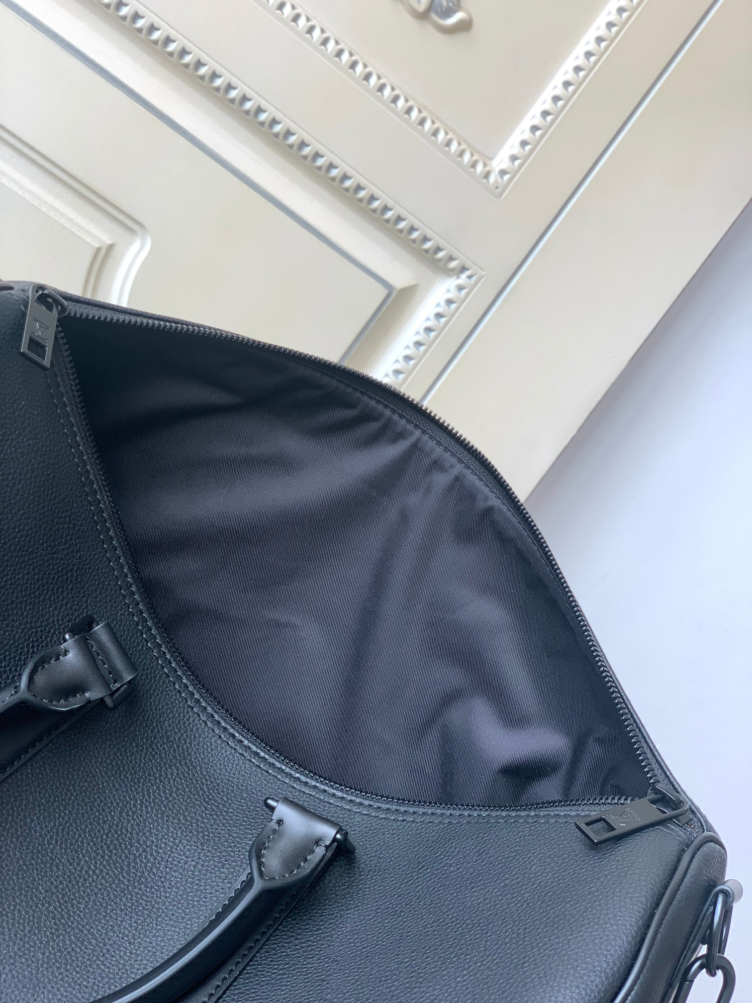 Louis Vuitton Keepall Bandouliere 40 Aerogram Travel Bag - Image 8