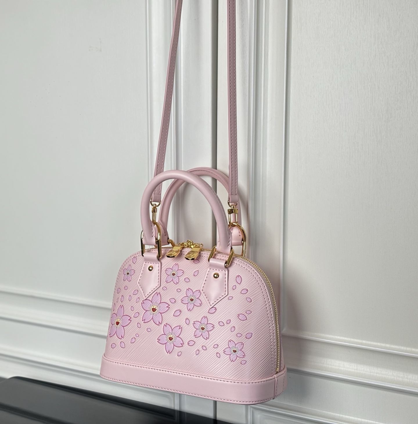 Louis Vuitton Alma BB Pink Epi Leather Handbag - Image 8