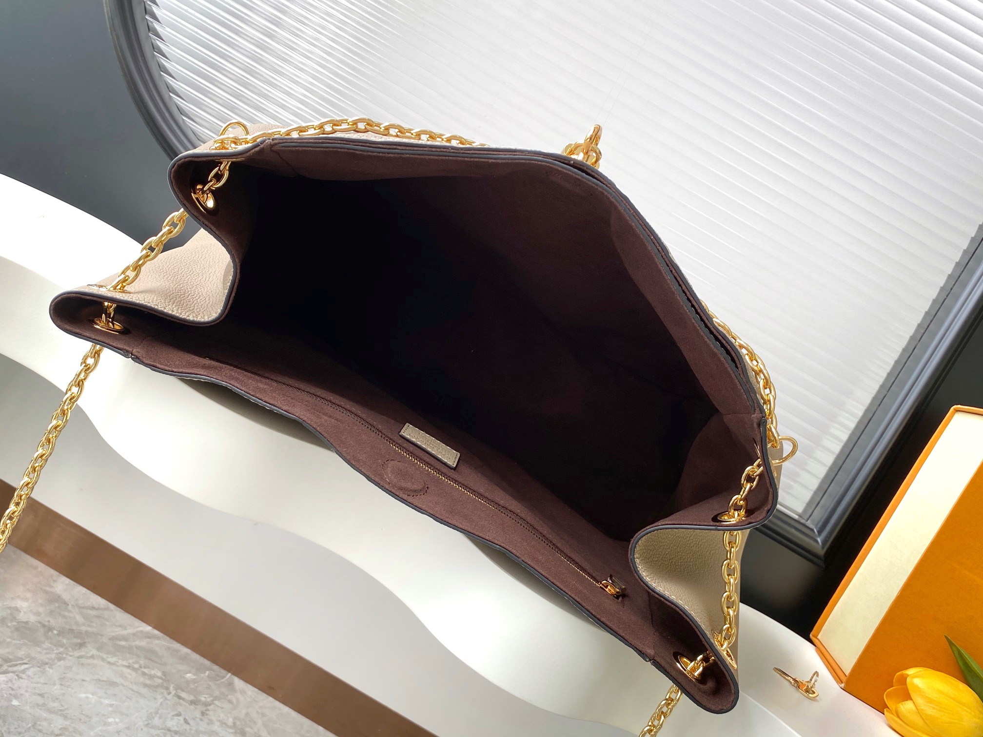 Louis Vuitton Anytime Medium Handbag in Monogram Empreinte Leather - Image 8