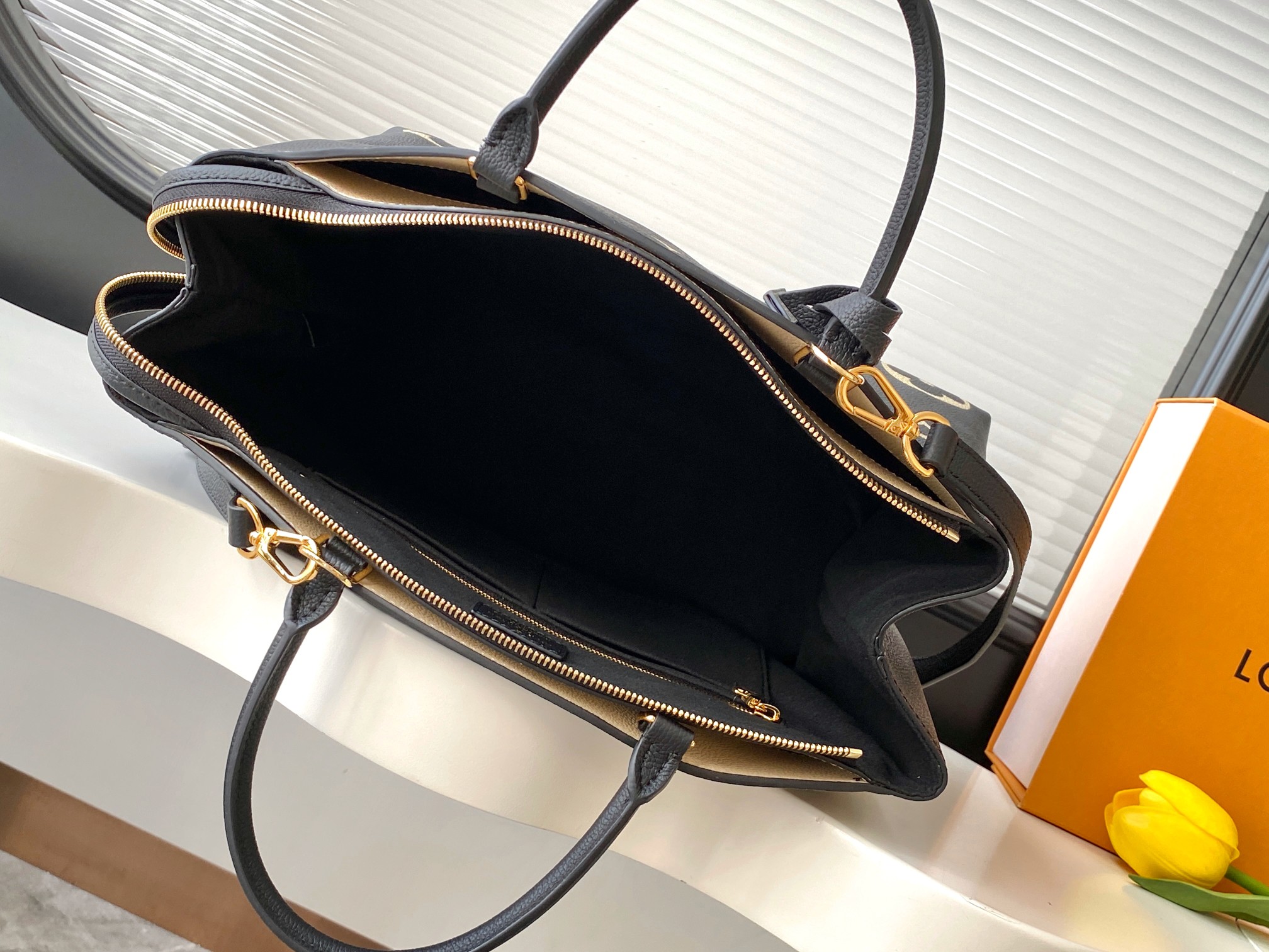 Louis Vuitton Grand Palais Handbag M45842 in Black - Image 8