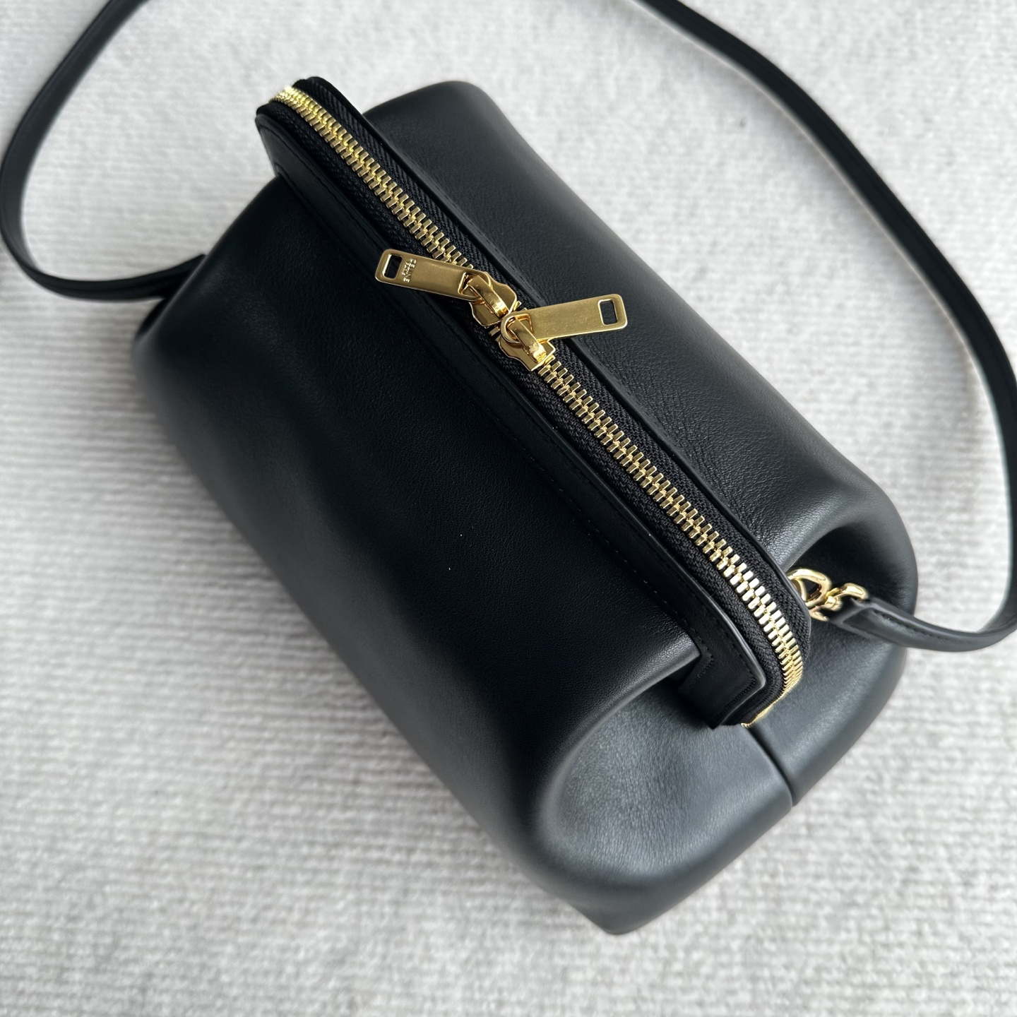 CE Doctor Small Frame Clutch Bag - Image 8