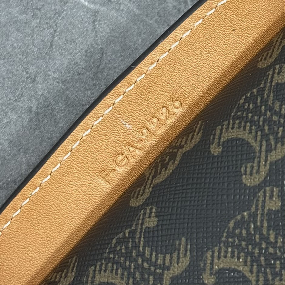 Celine Triomphe Small Duffle Handbag - Image 8