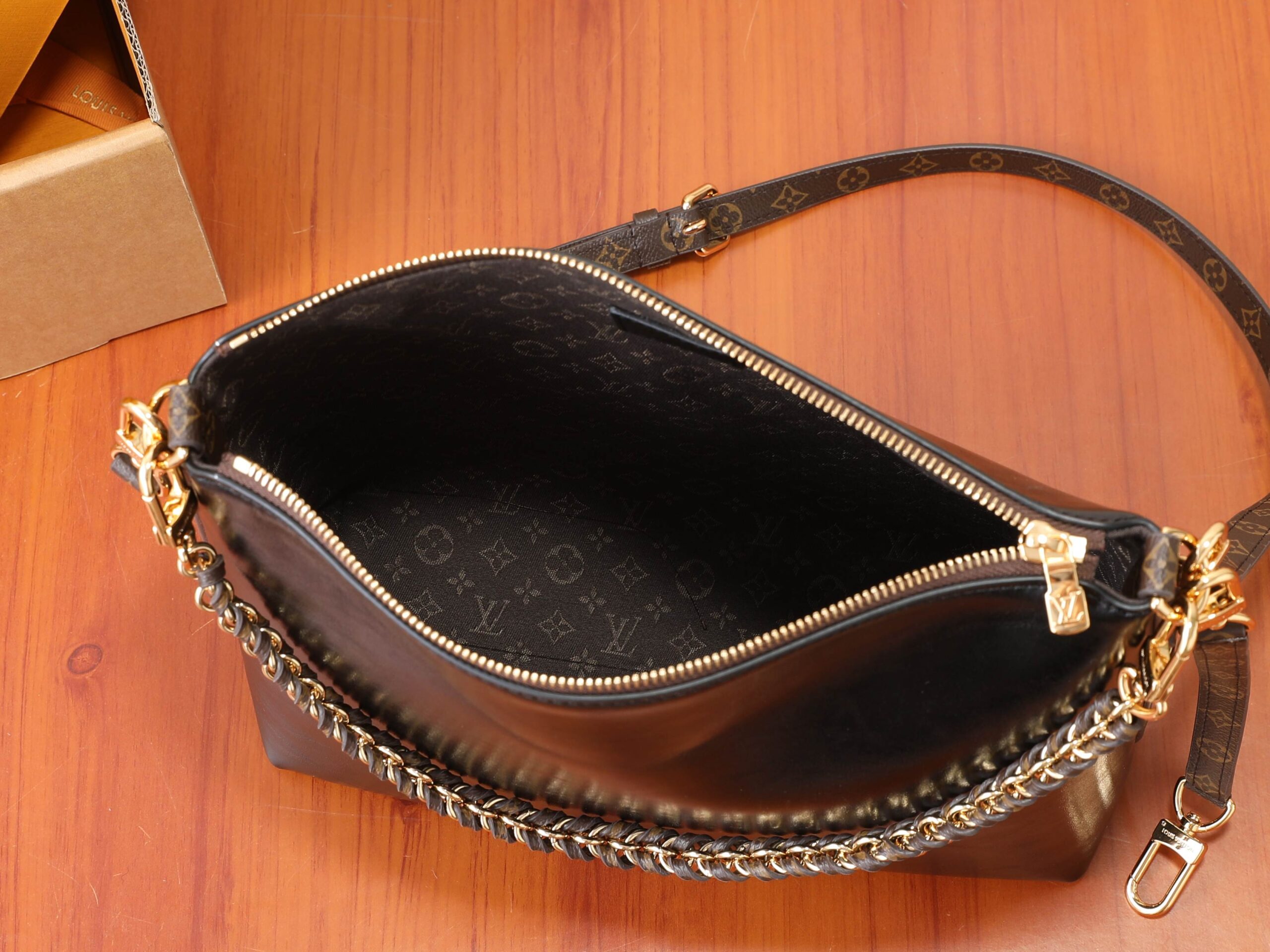 Multipass Handbag in Crackle Leather and Monogram Canvas - Image 8