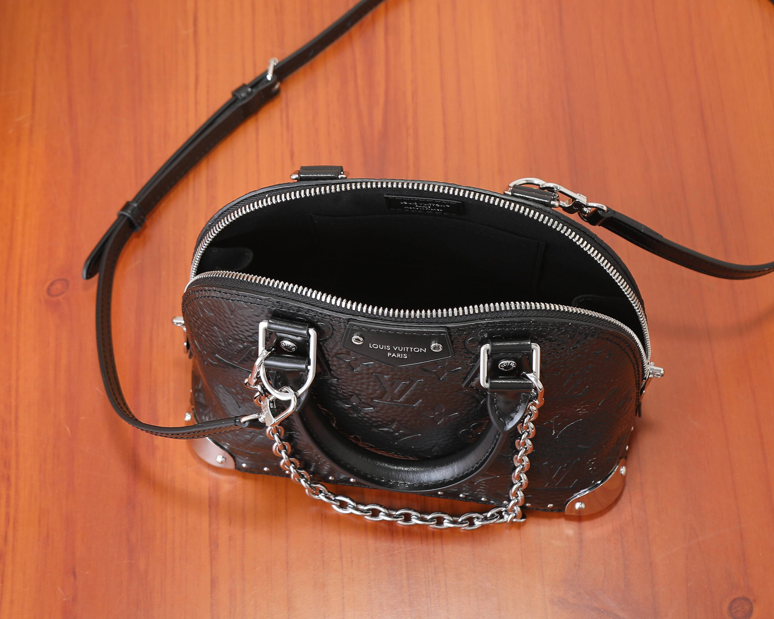 Louis Vuitton Alma BB Handbag in Monogram Saga Canvas - Image 8