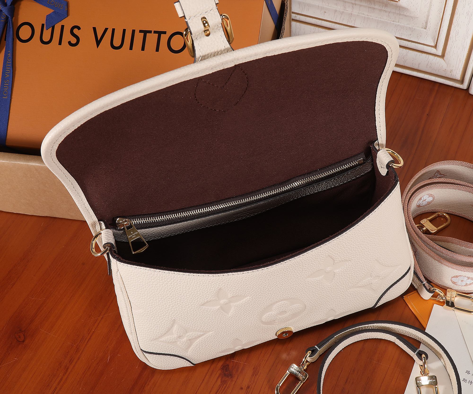 Louis Vuitton Diane Monogram Empreinte Shoulder Bag M46388 - Image 8
