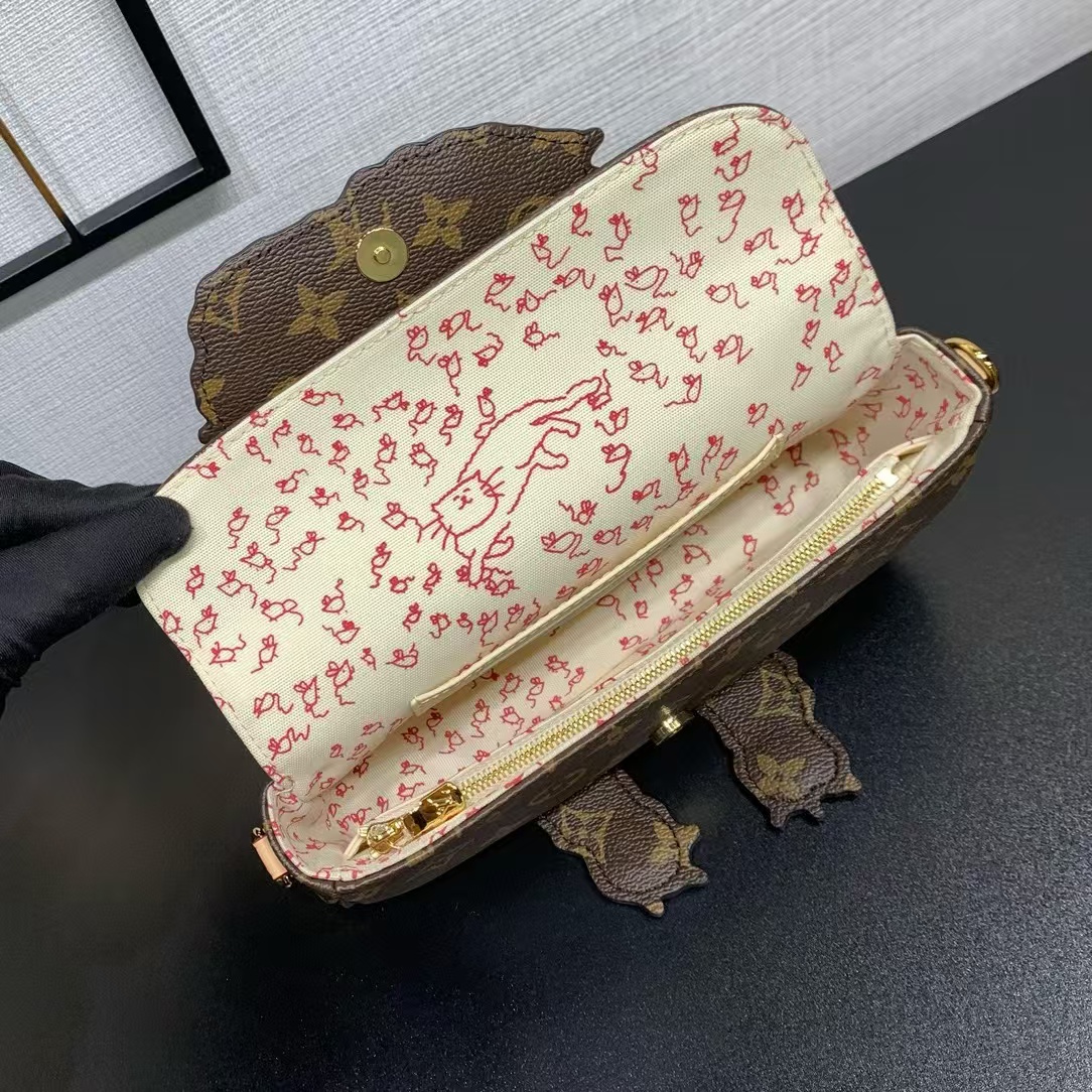 Louis Vuitton Wallet On Chain Ivy Bag from the Travels With Grace Coddington Collection - Image 8