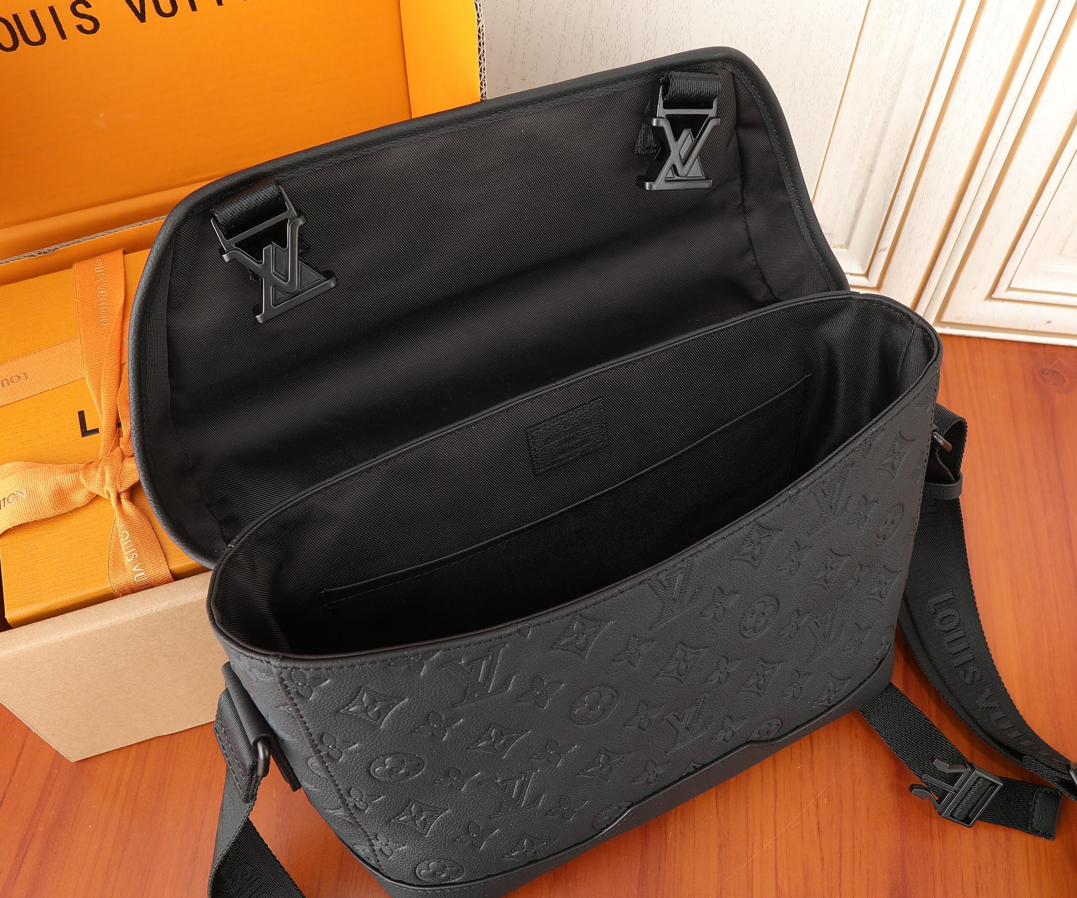 Louis Vuitton Voyager Small Messenger Bag in Monogram Shadow Calfskin - Image 8