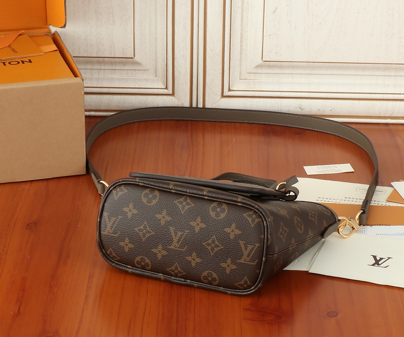 Louis Vuitton Neverfull Bandouliere Inside Out BB Handbag - Image 8
