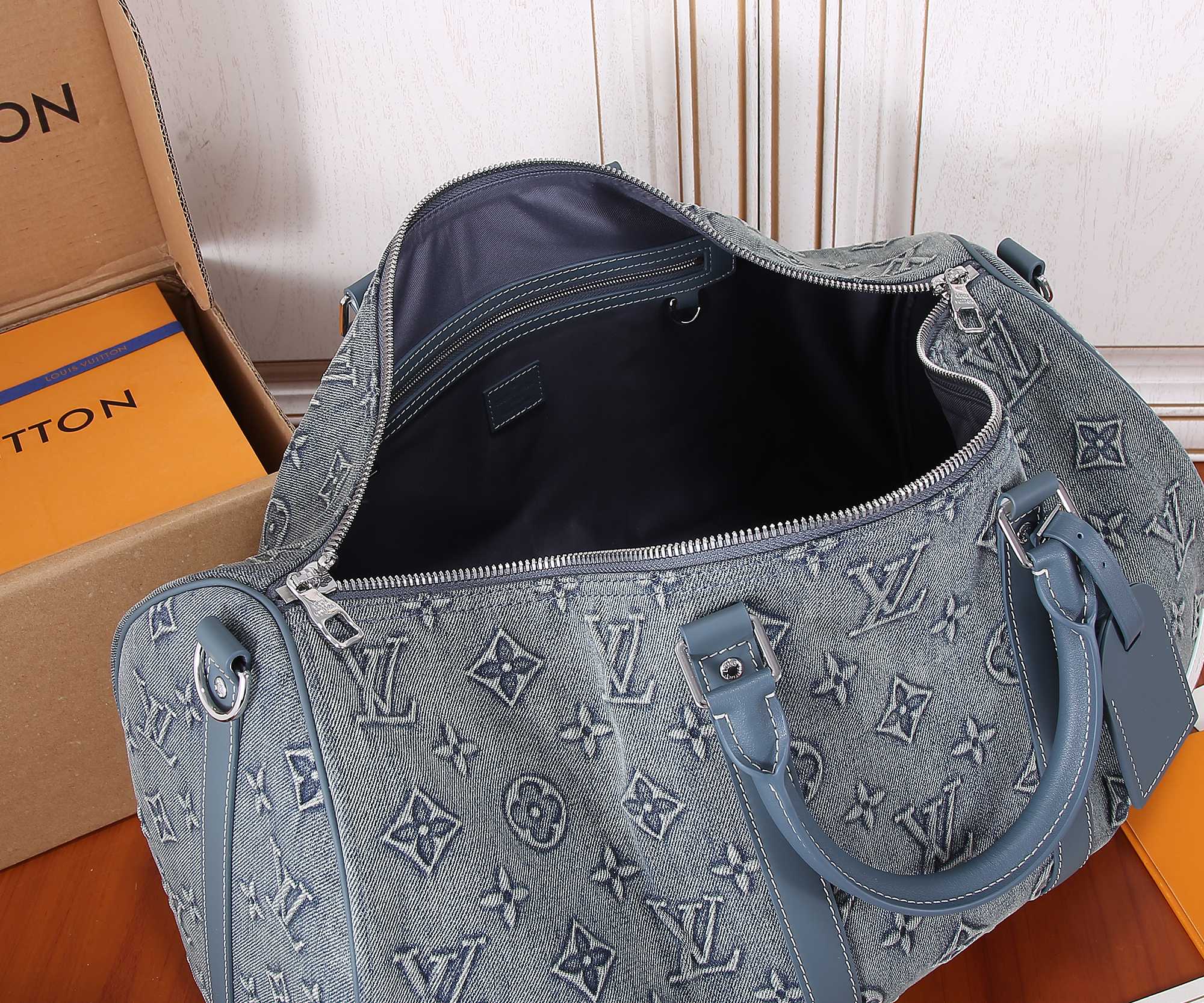 Louis Vuitton Keepall Bandouliere 50 Travel Bag in Monogram Washed Denim - Image 8