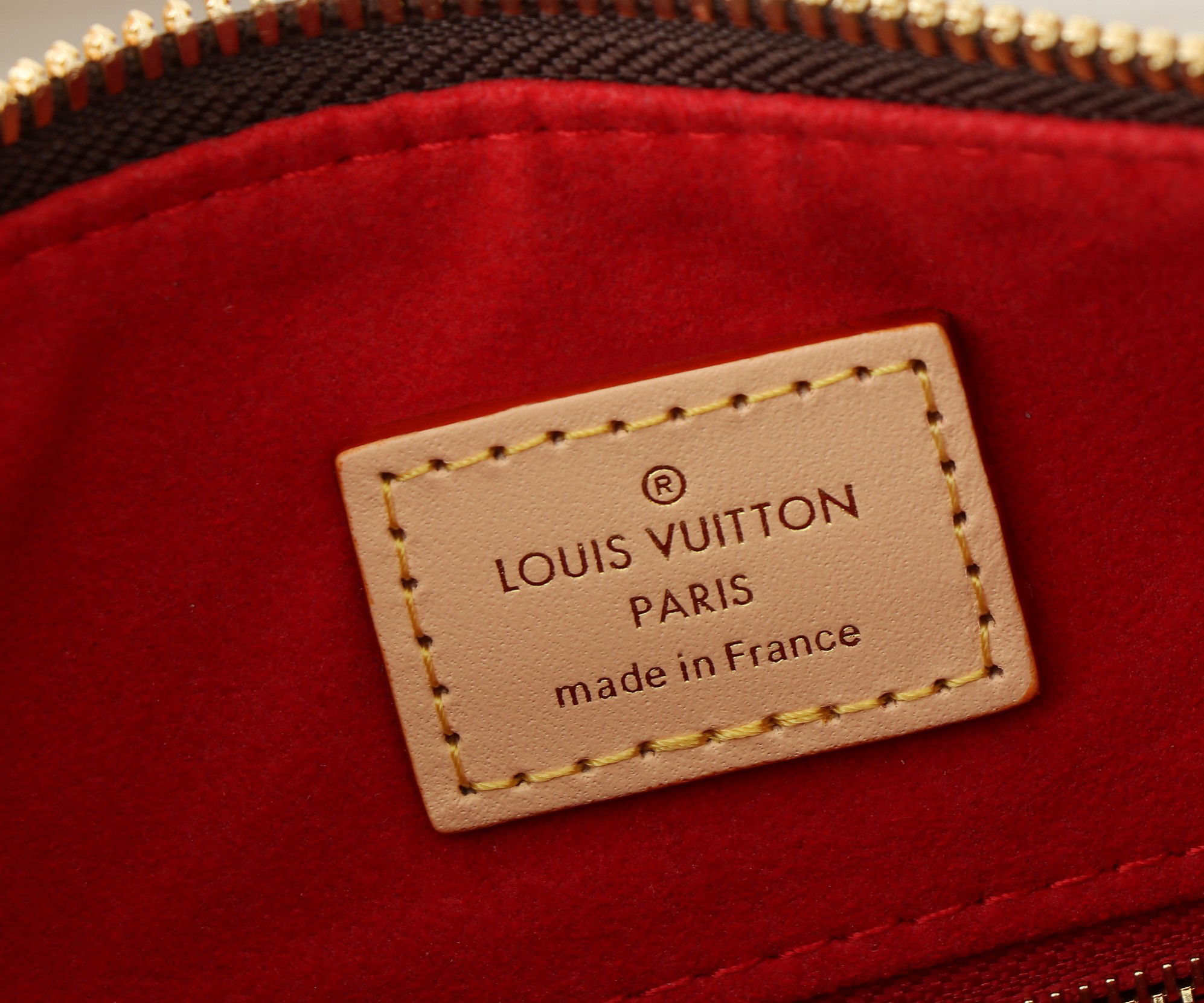 Louis Vuitton Slouch Small Handbag - Image 8