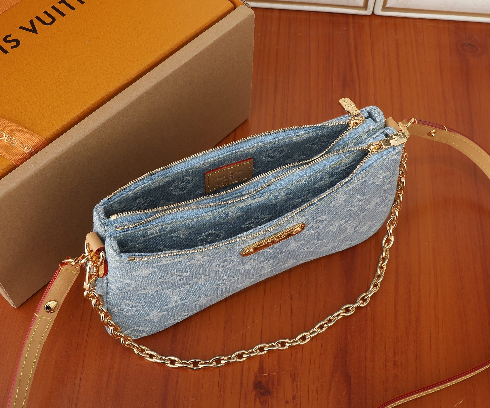 Louis Vuitton Liv Pochette Crossbody Bag M83532 - Image 8