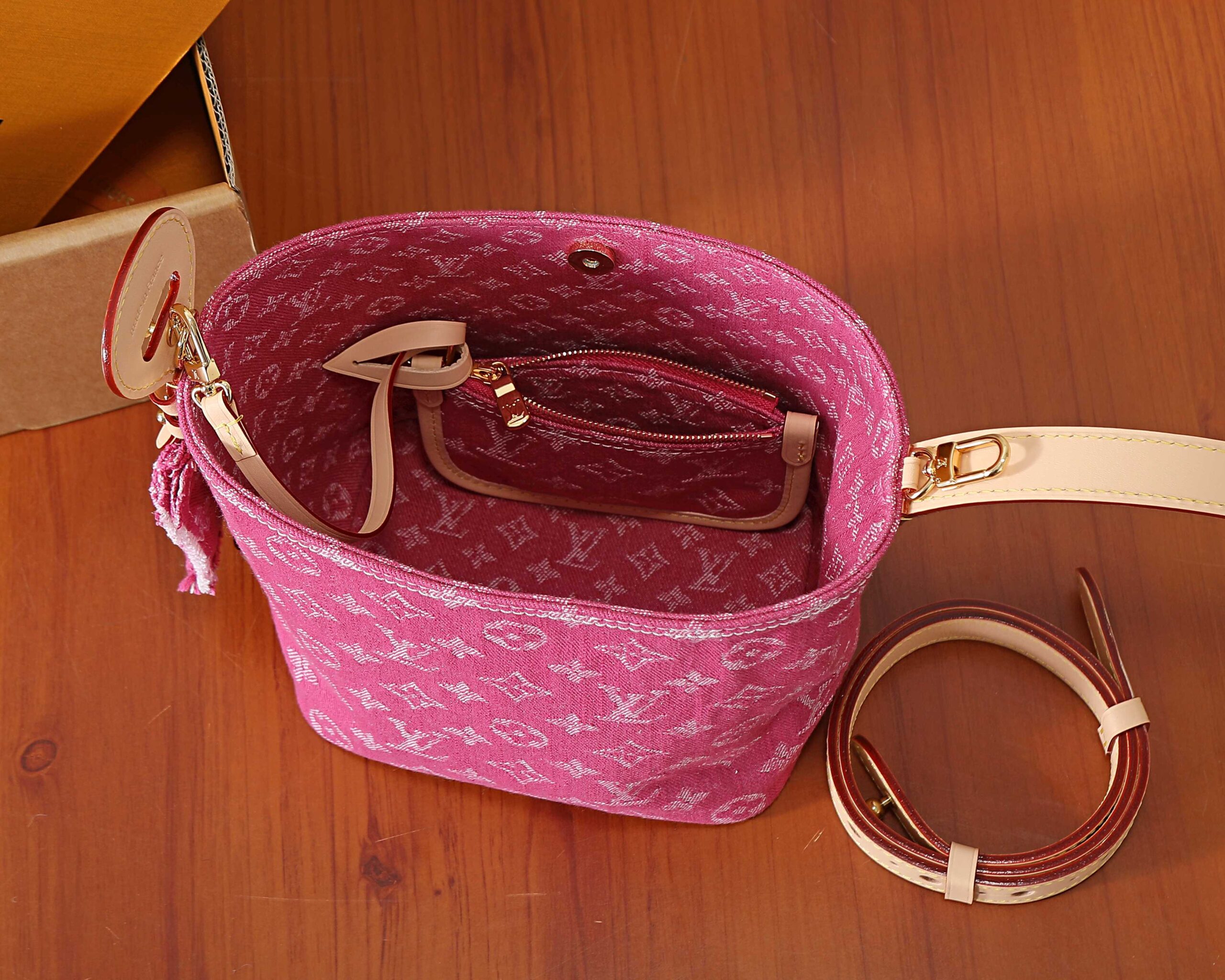 Louis Vuitton Denim Rendez-Vous All In BB Crossbody Bag - Image 8