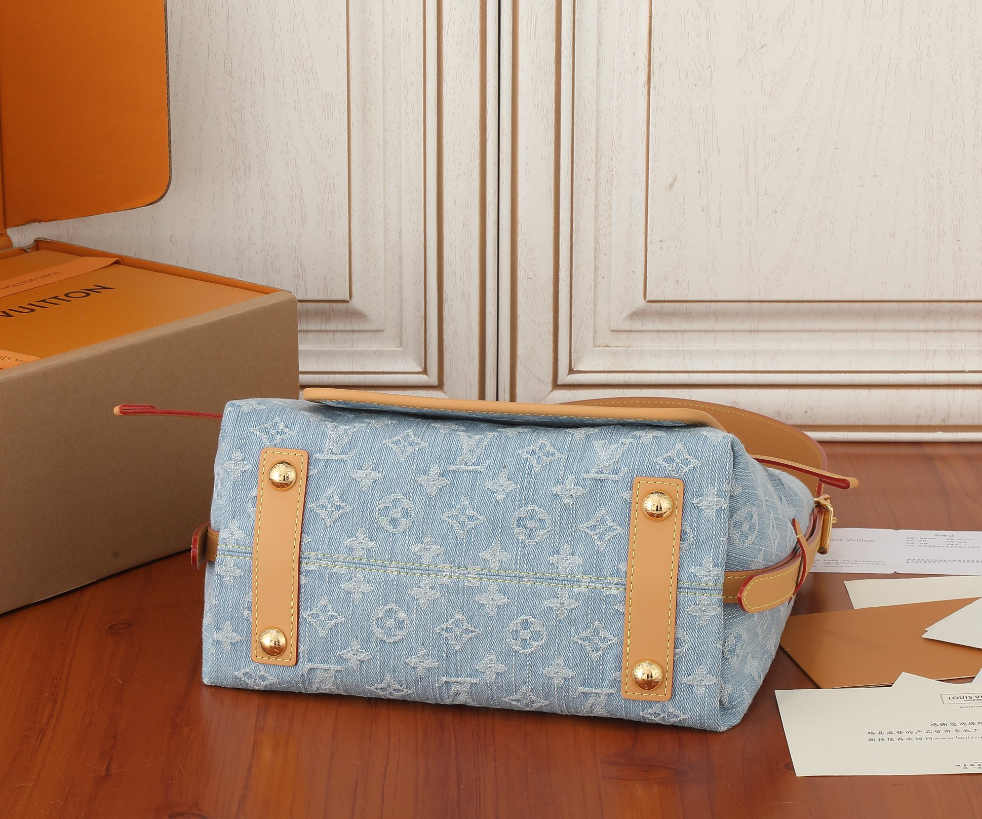 Louis Vuitton Carryall Small Handbag in Monogram Denim - Image 8