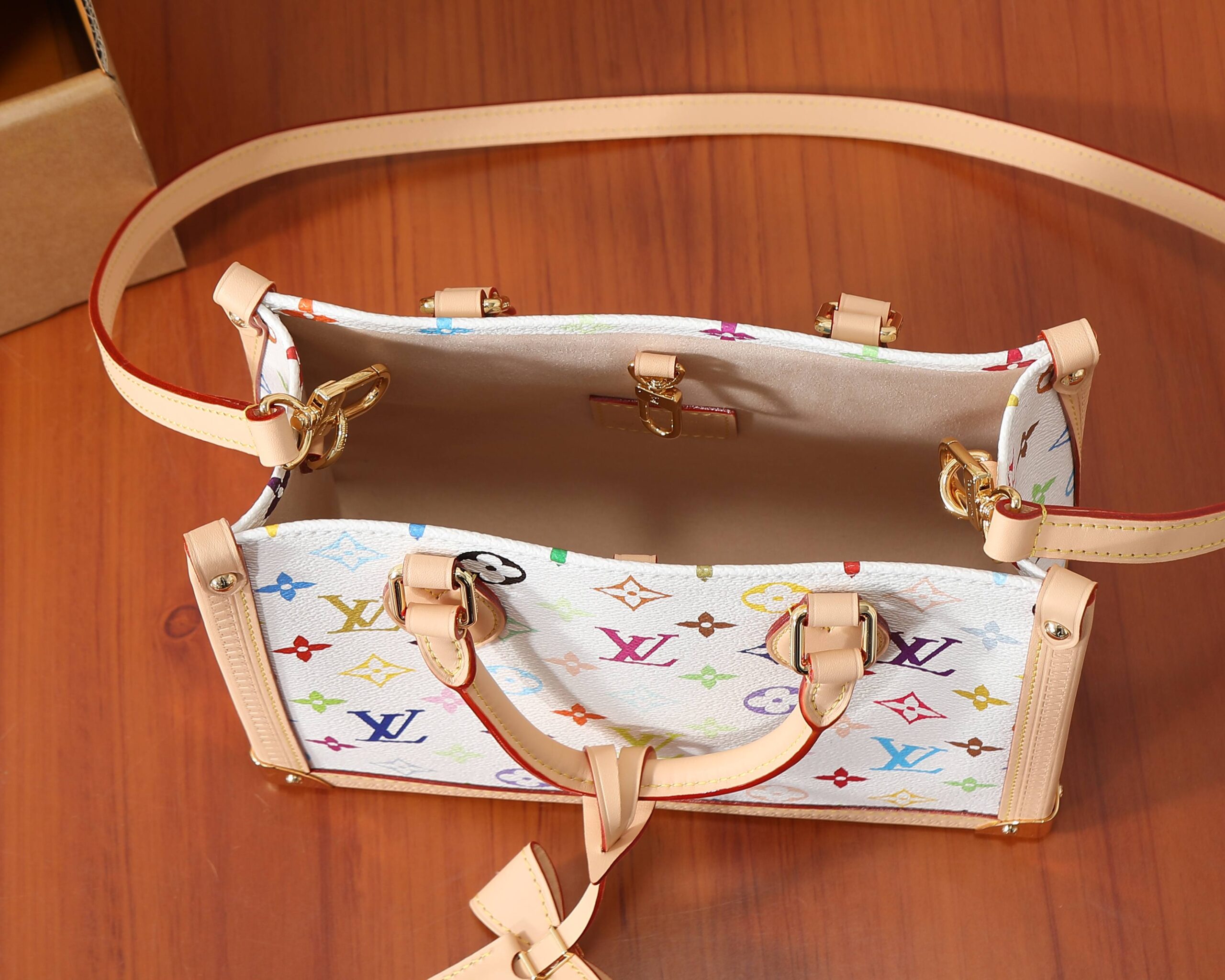 Louis Vuitton OnTheGo Small Handbag M27580 - Image 8
