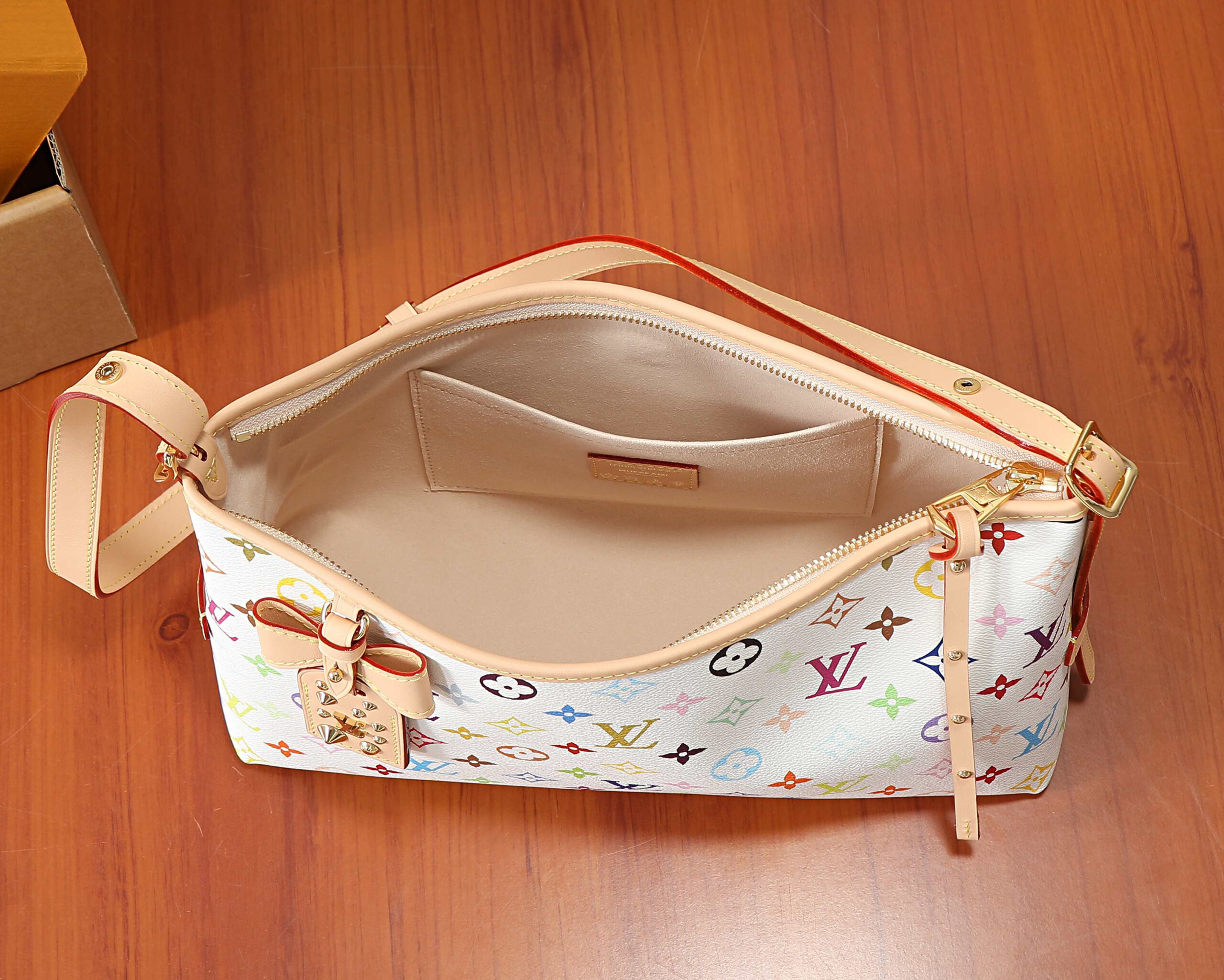 Carryall East West Monogram Canvas Handbag - Image 8