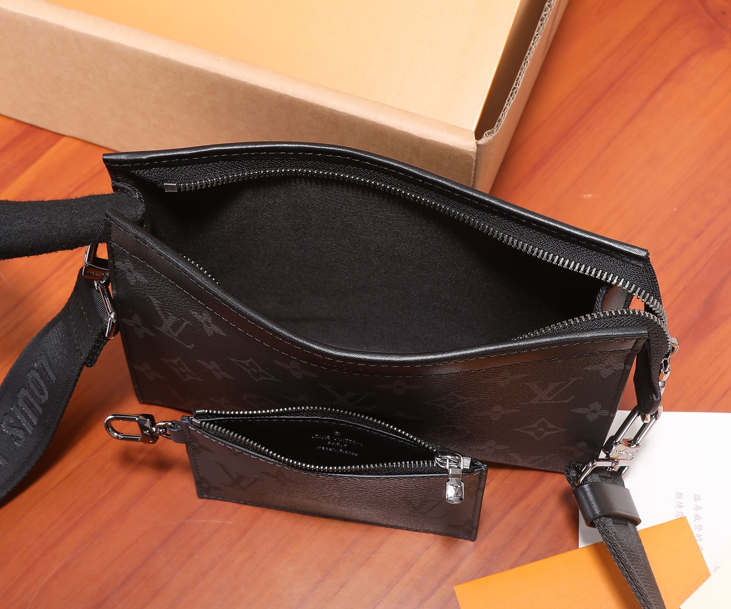 Louis Vuitton Gaston Wearable Wallet - Image 8