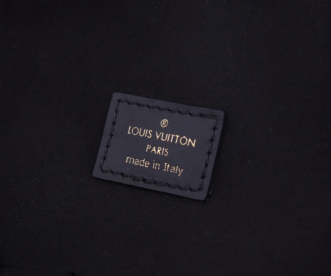 Louis Vuitton Nice Makeup Pouch M45165 - Image 8