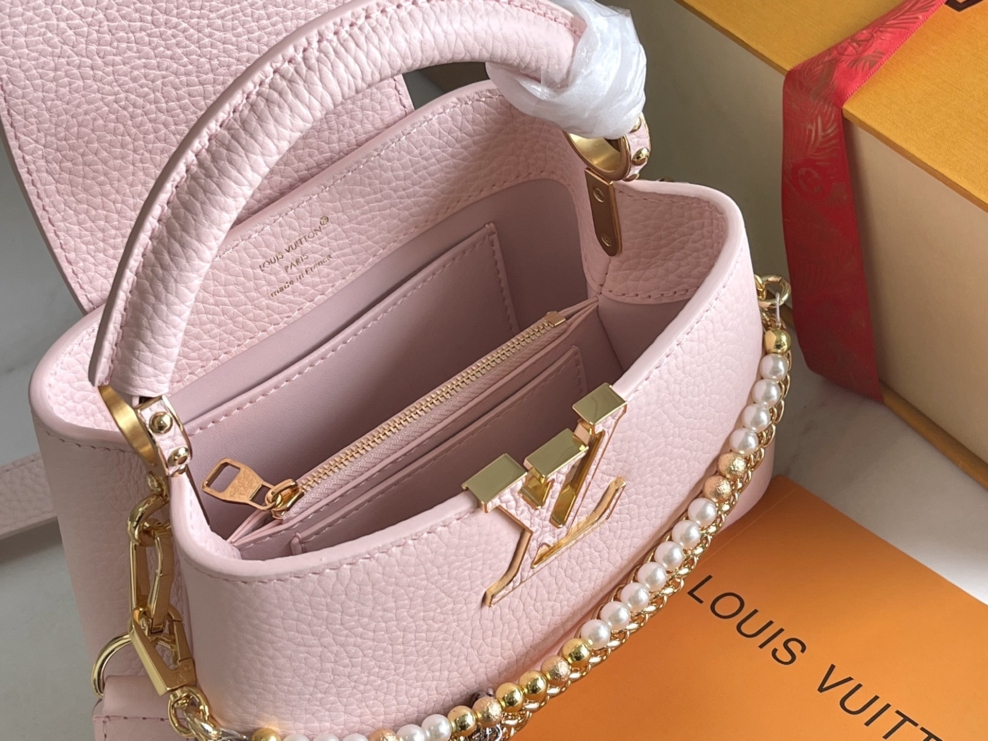 Louis Vuitton Capucines BB Mini Crossbody Bag - Image 8