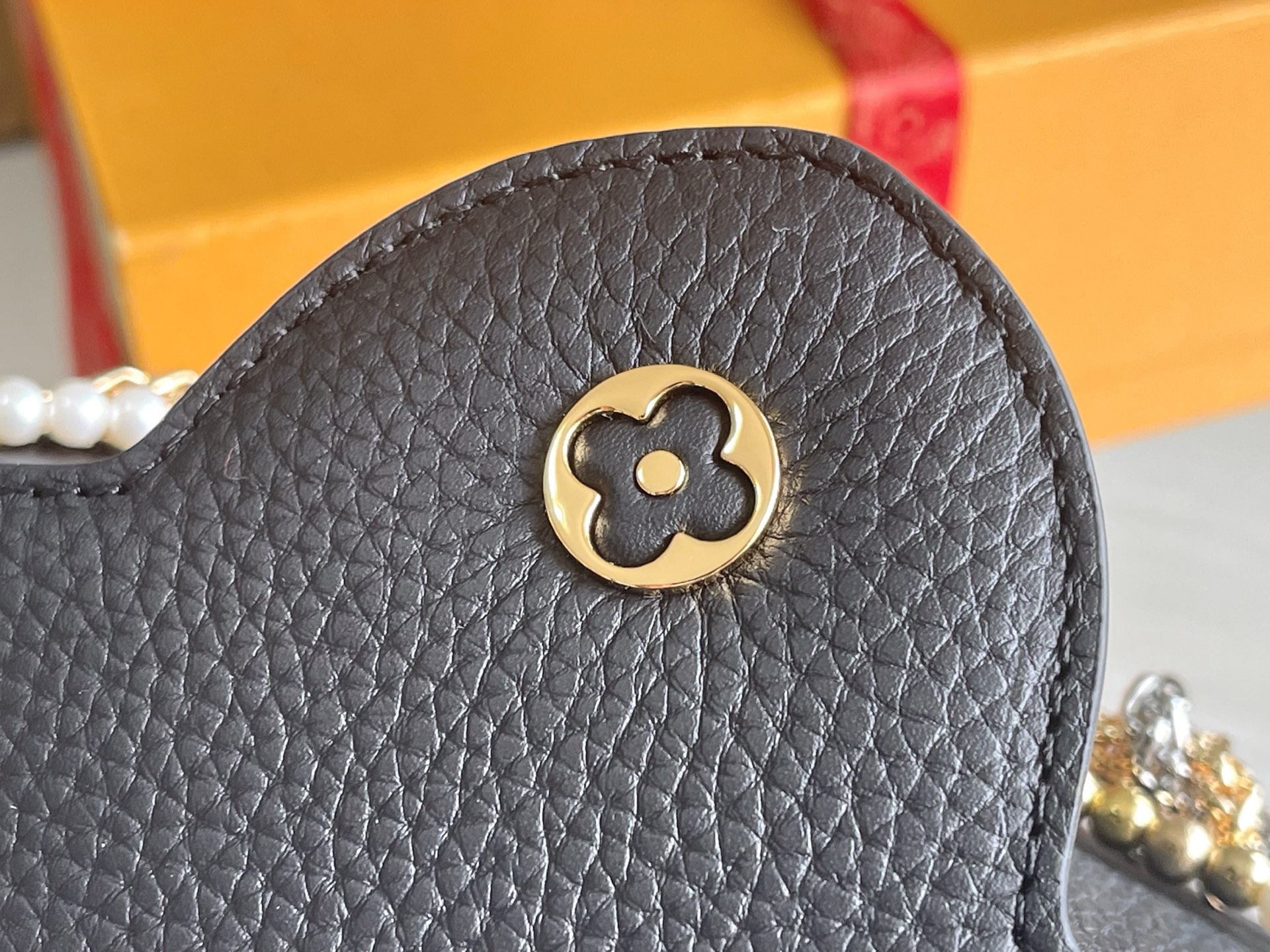 Louis Vuitton Capucines BB Handbag - Image 8