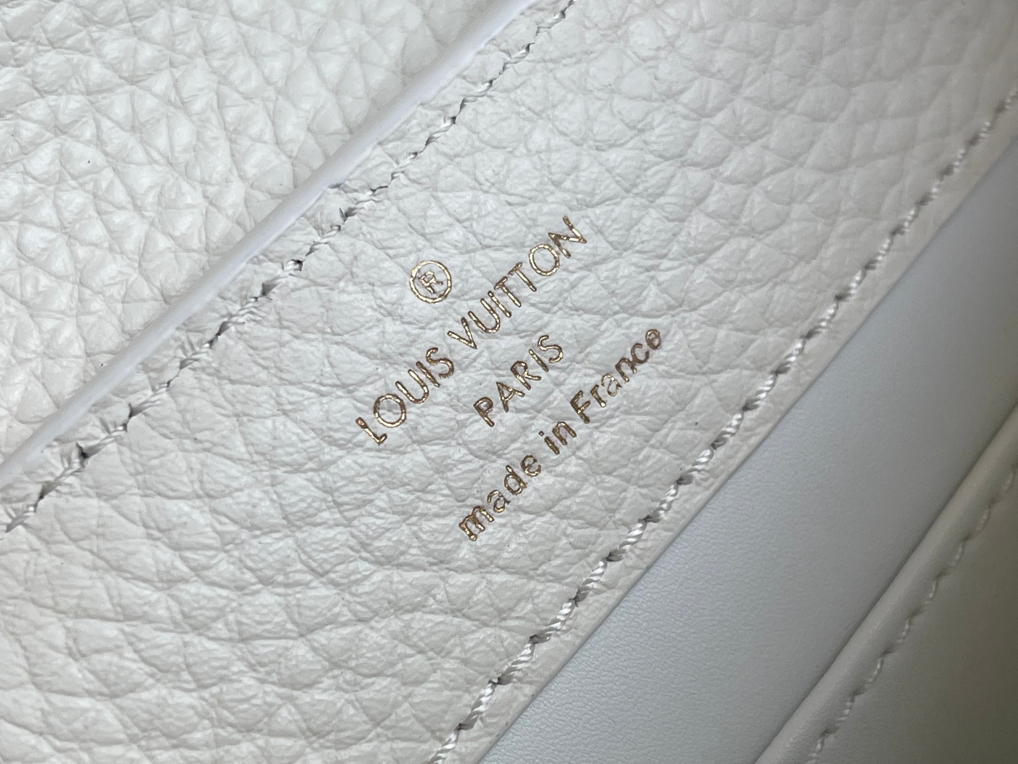 Louis Vuitton Capucines BB Handbag - Image 8