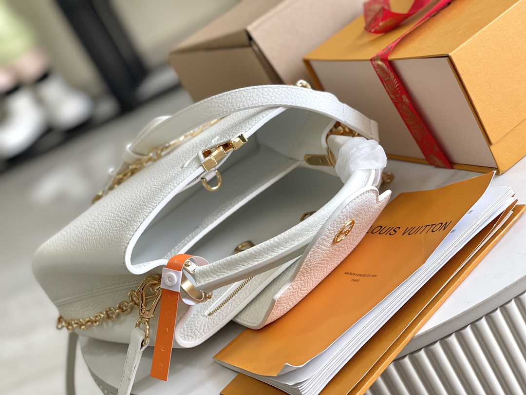 Louis Vuitton Capucines BB Handbag - Image 8