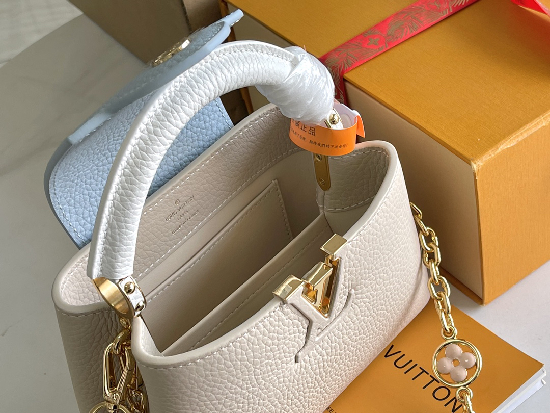 Louis Vuitton Capucines Mini Handbag in Taurillon Leather - Image 8