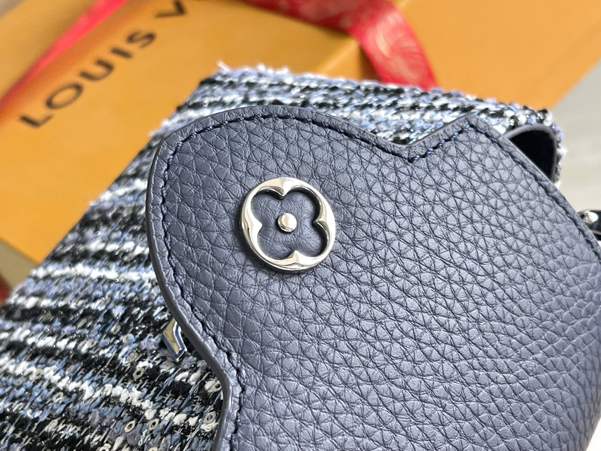 Louis Vuitton Capucines BB Handbag - Image 8