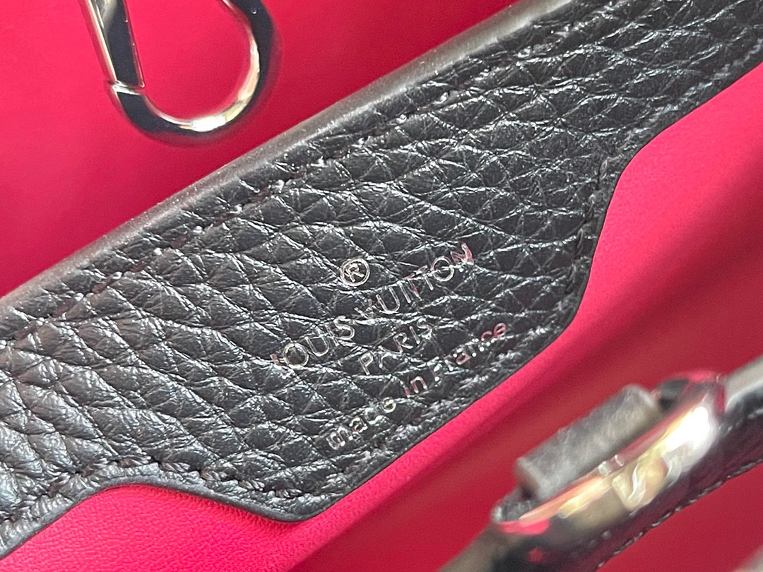 Louis Vuitton Capucines BB Handbag in Taurillon Leather - Image 8