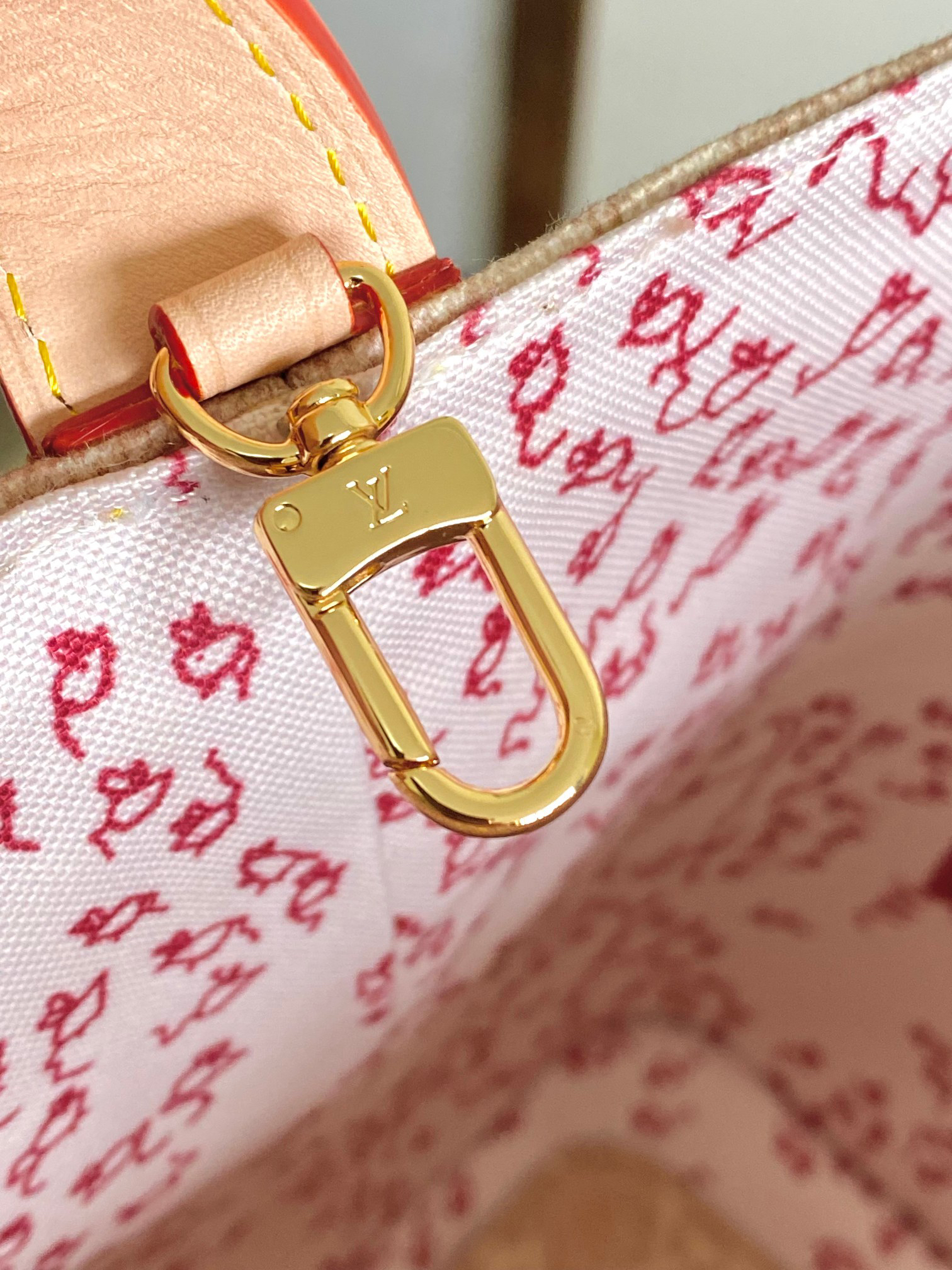 Louis Vuitton LV Travels With Meowgram All In Large Handbag - Image 8