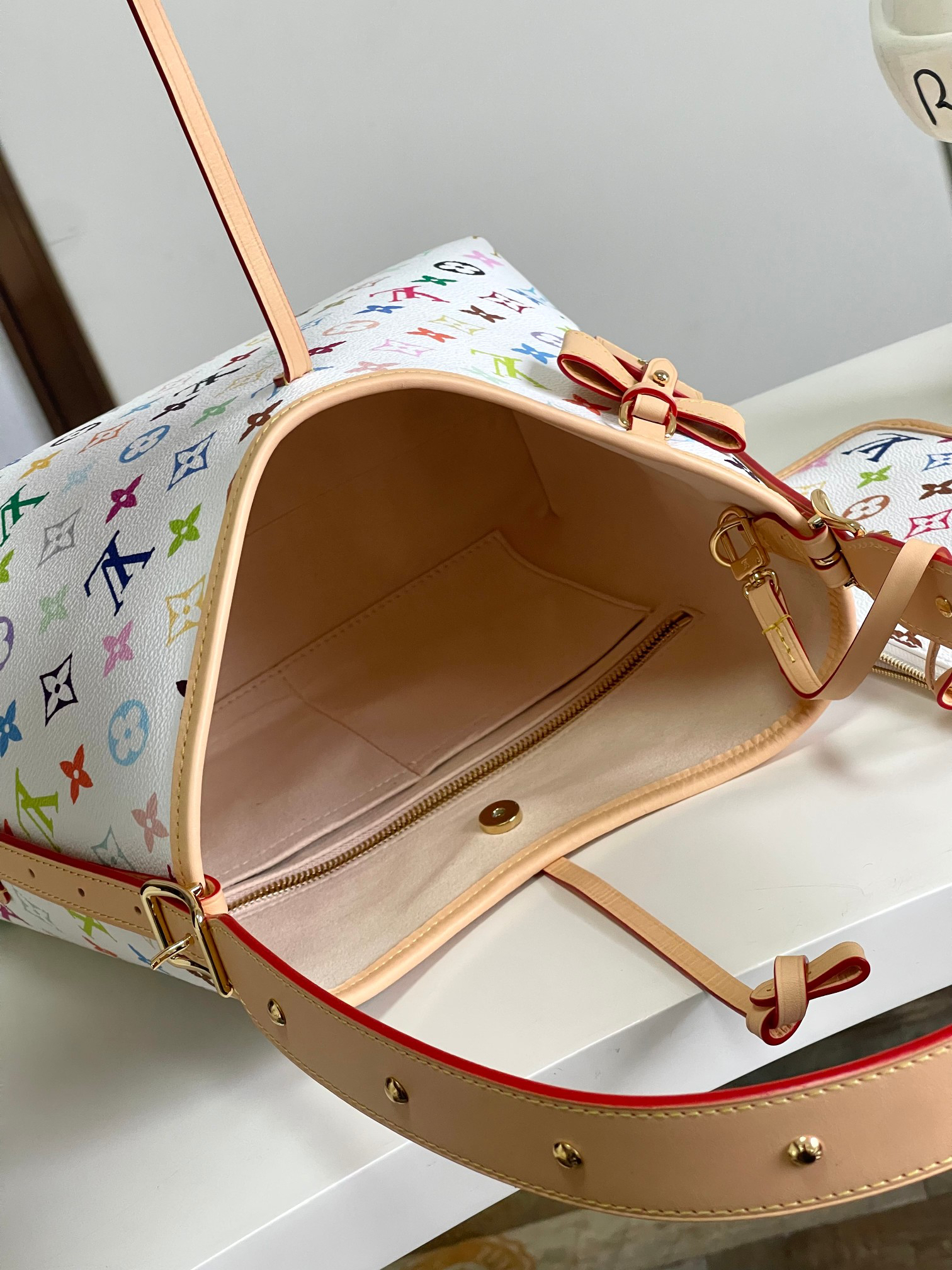 Louis Vuitton CarryAll Small Shoulder Bag in White Multicolor Monogram Canvas - Image 8