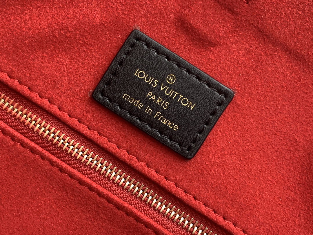 Louis Vuitton OnTheGo MM Tote Bag - Image 8