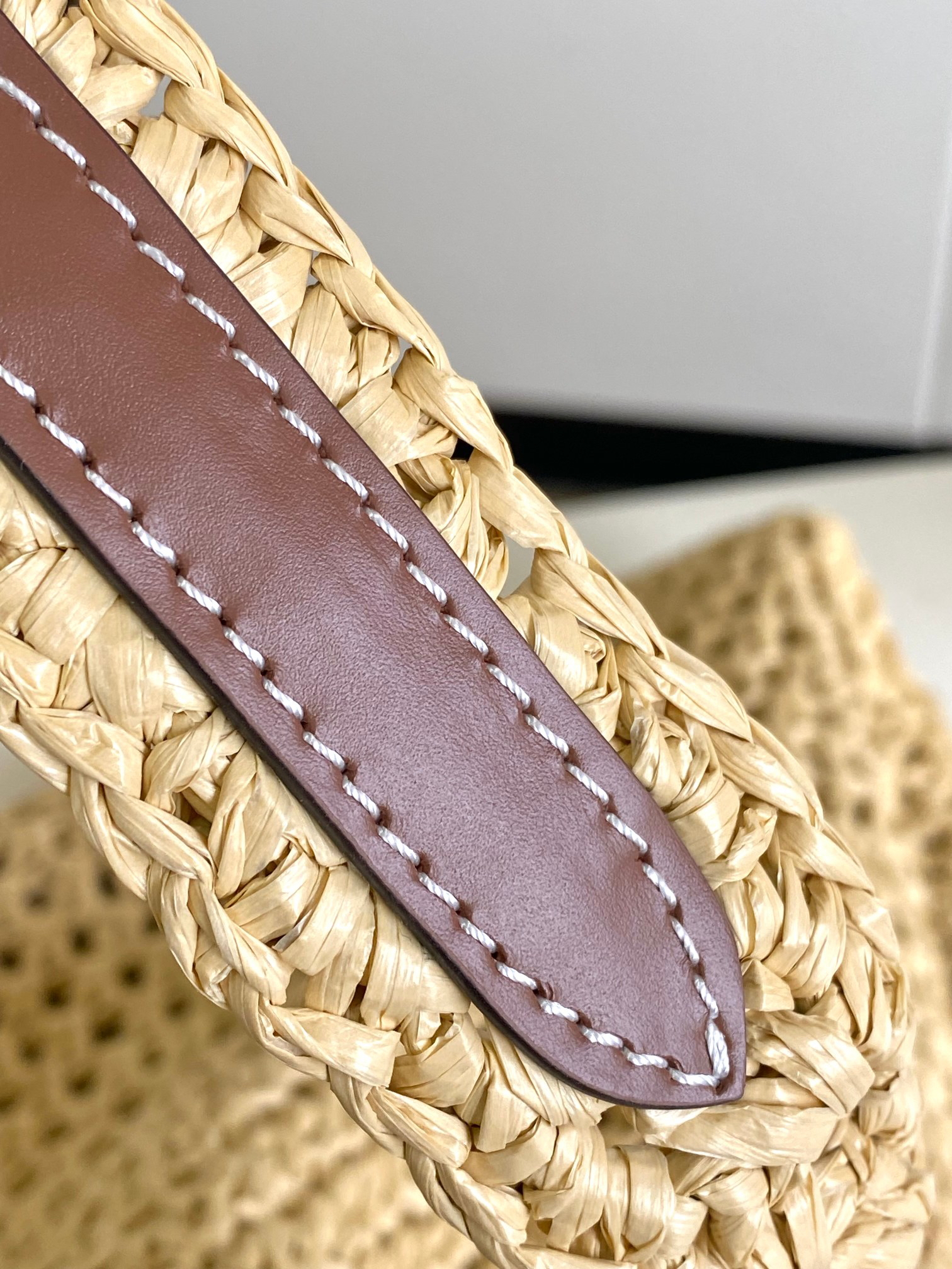 Louis Vuitton OnTheGo Medium Tote Bag in Woven Raffia - Image 8